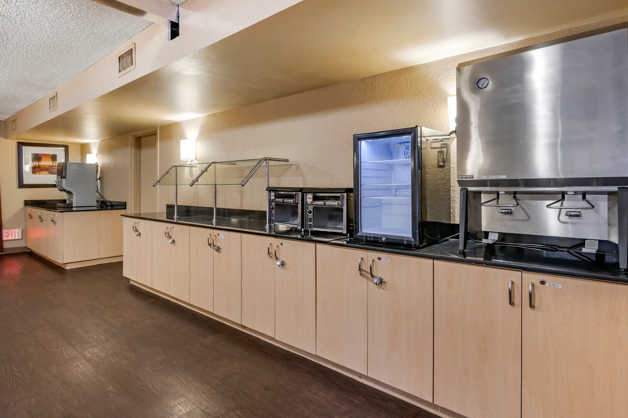 Kitchen - Furnished Studio - Orlando - Orlando Theme Parks - Major Blvd. - Orlando, FL
