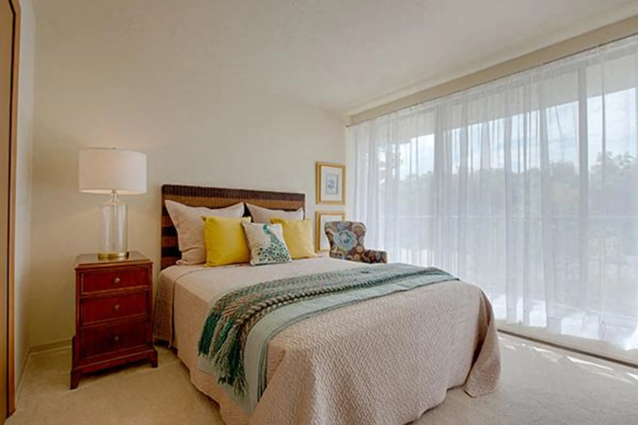 Hamilton House Apartments Mayfield Heights, OH 44124