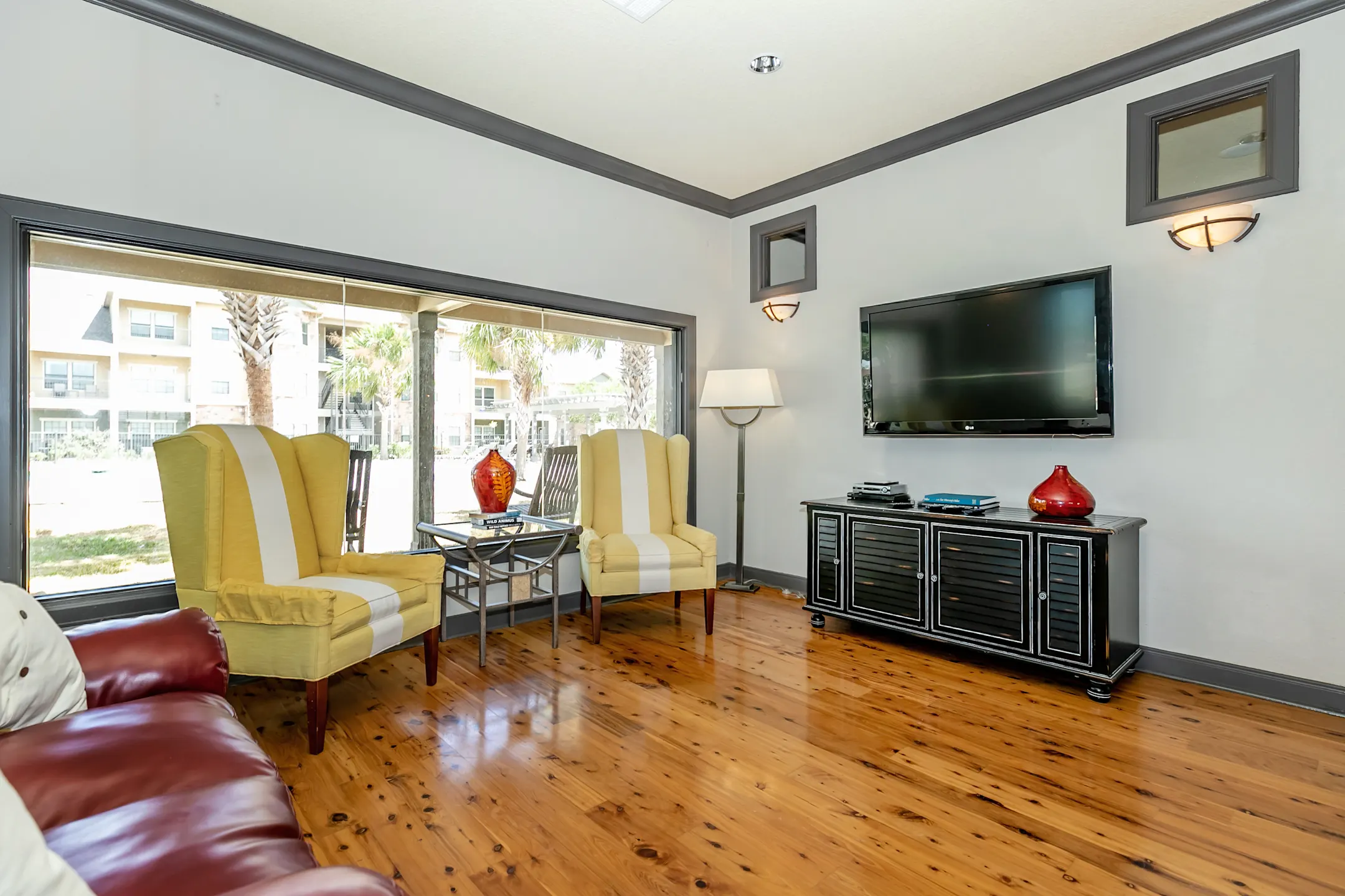 Living Room - Encore Crossings - Corpus Christi, TX