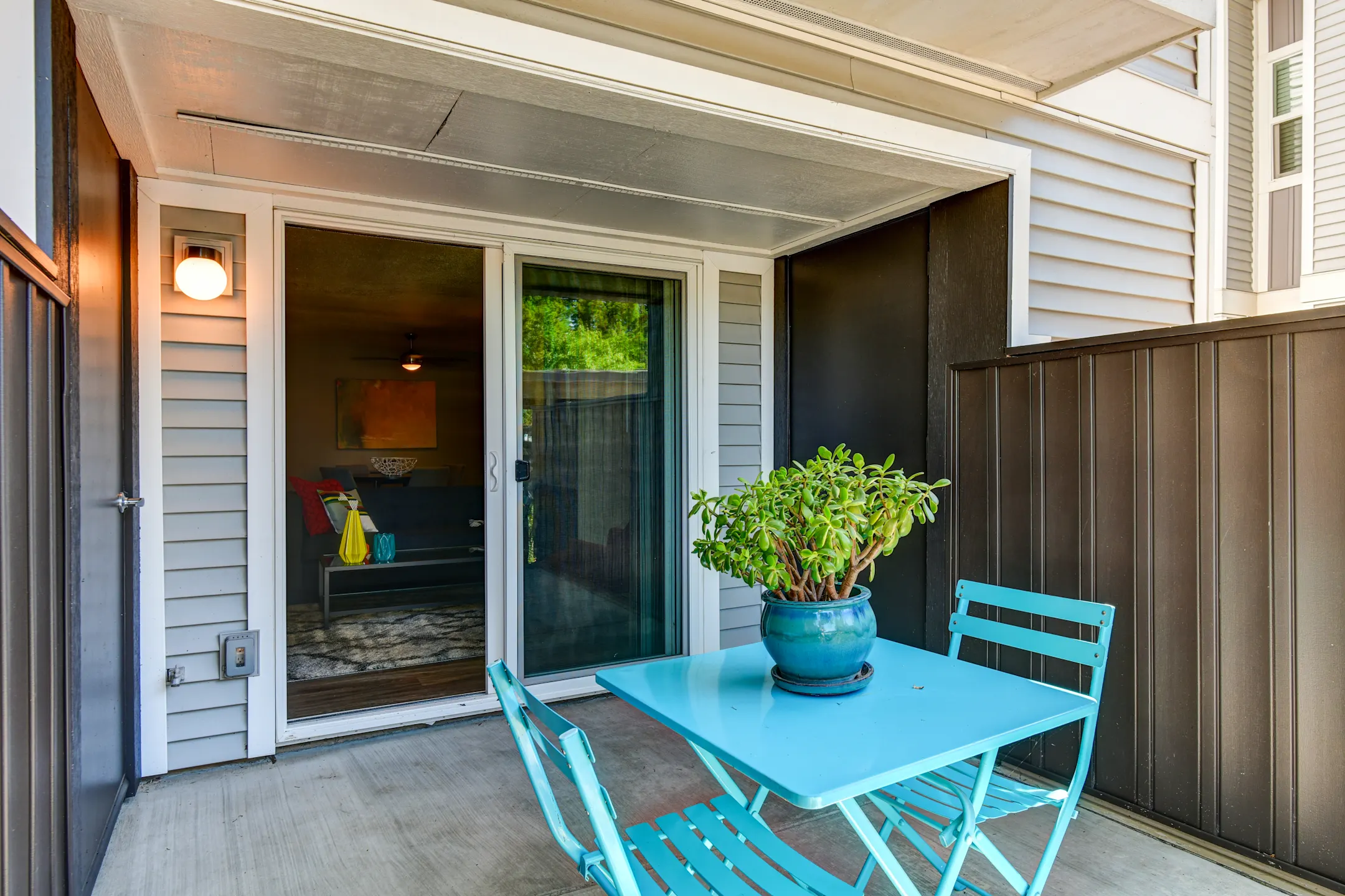 Rush River Apartments Sacramento, CA 95831