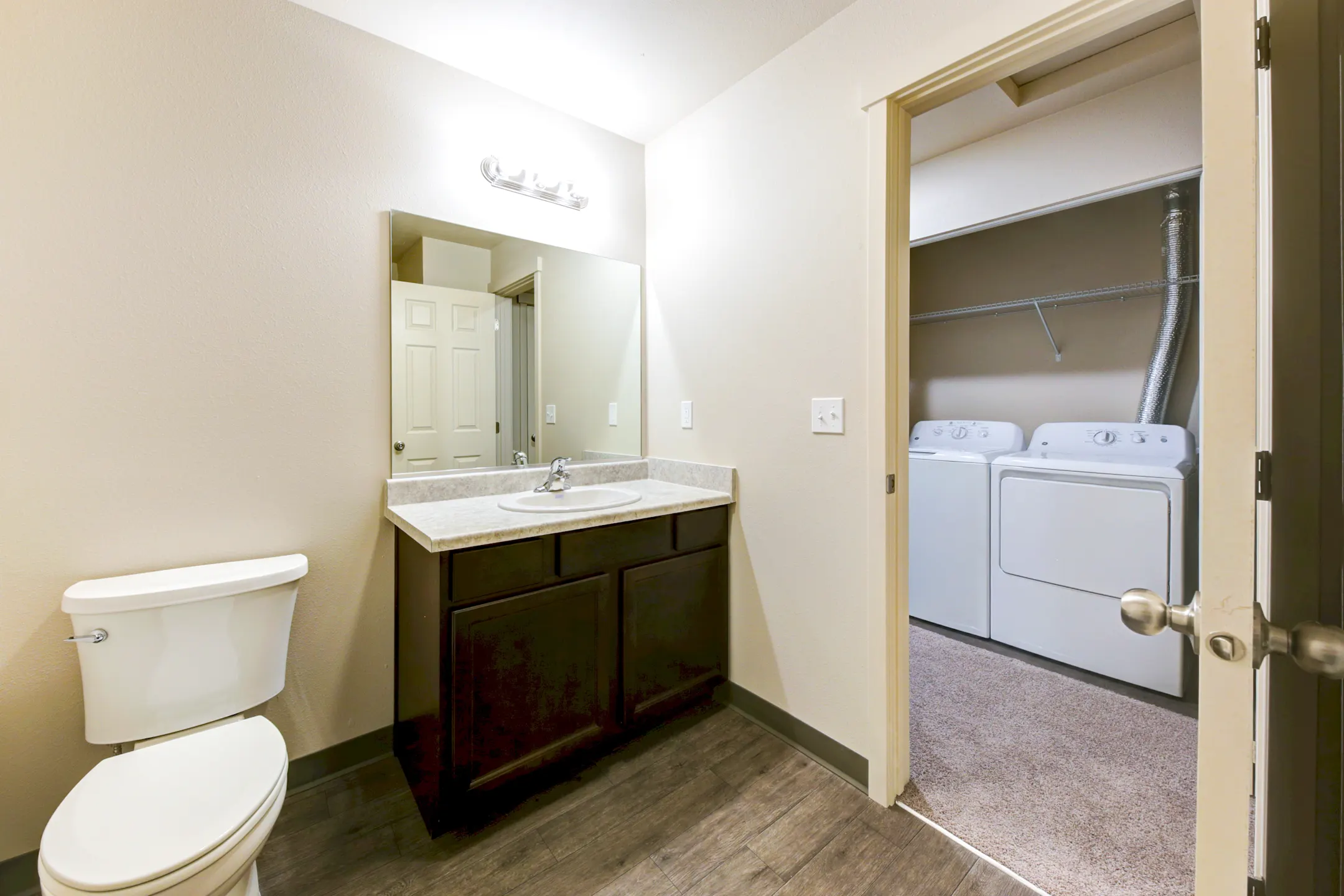 Jack's Villas 701 N Conklin Rd Spokane Valley, WA Apartments for