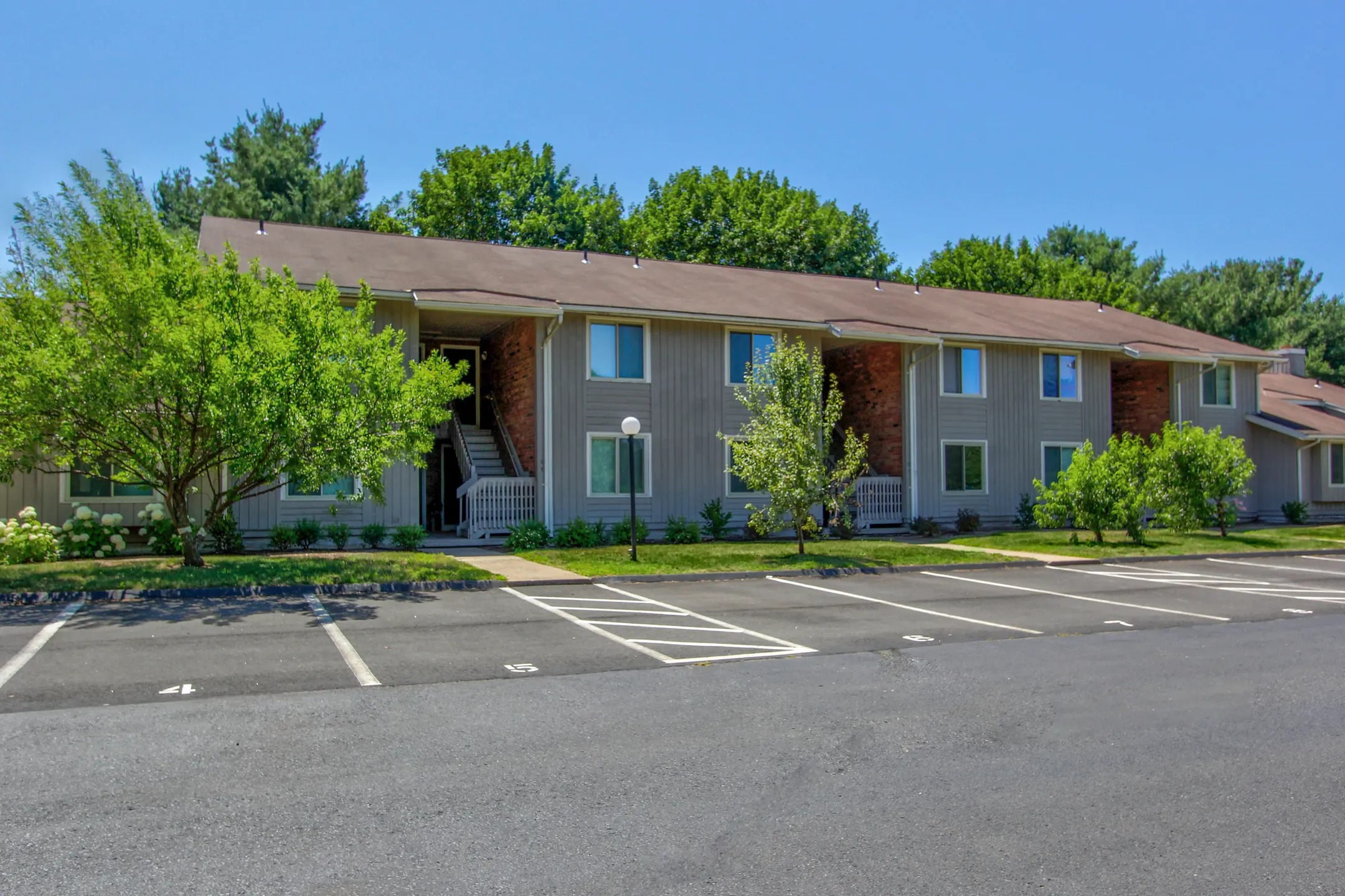 High Meadow 110 Jobs Hill Rd Ellington, CT Apartments for Rent Rent.