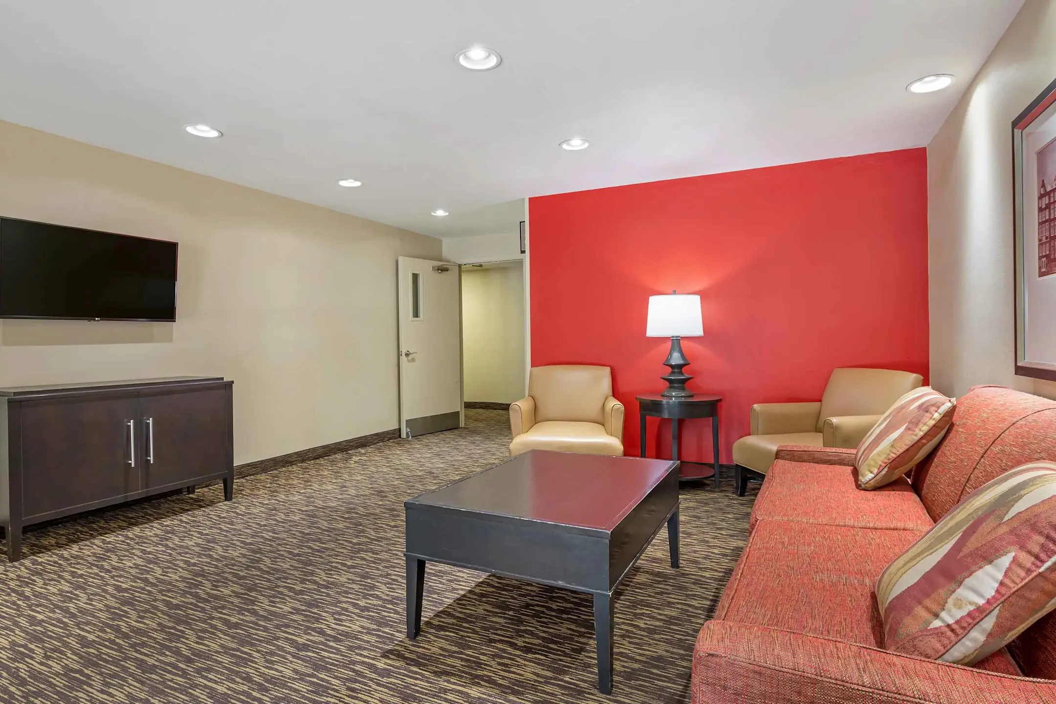 Furnished Studio Indianapolis North Carmel 9750 Lake Shore