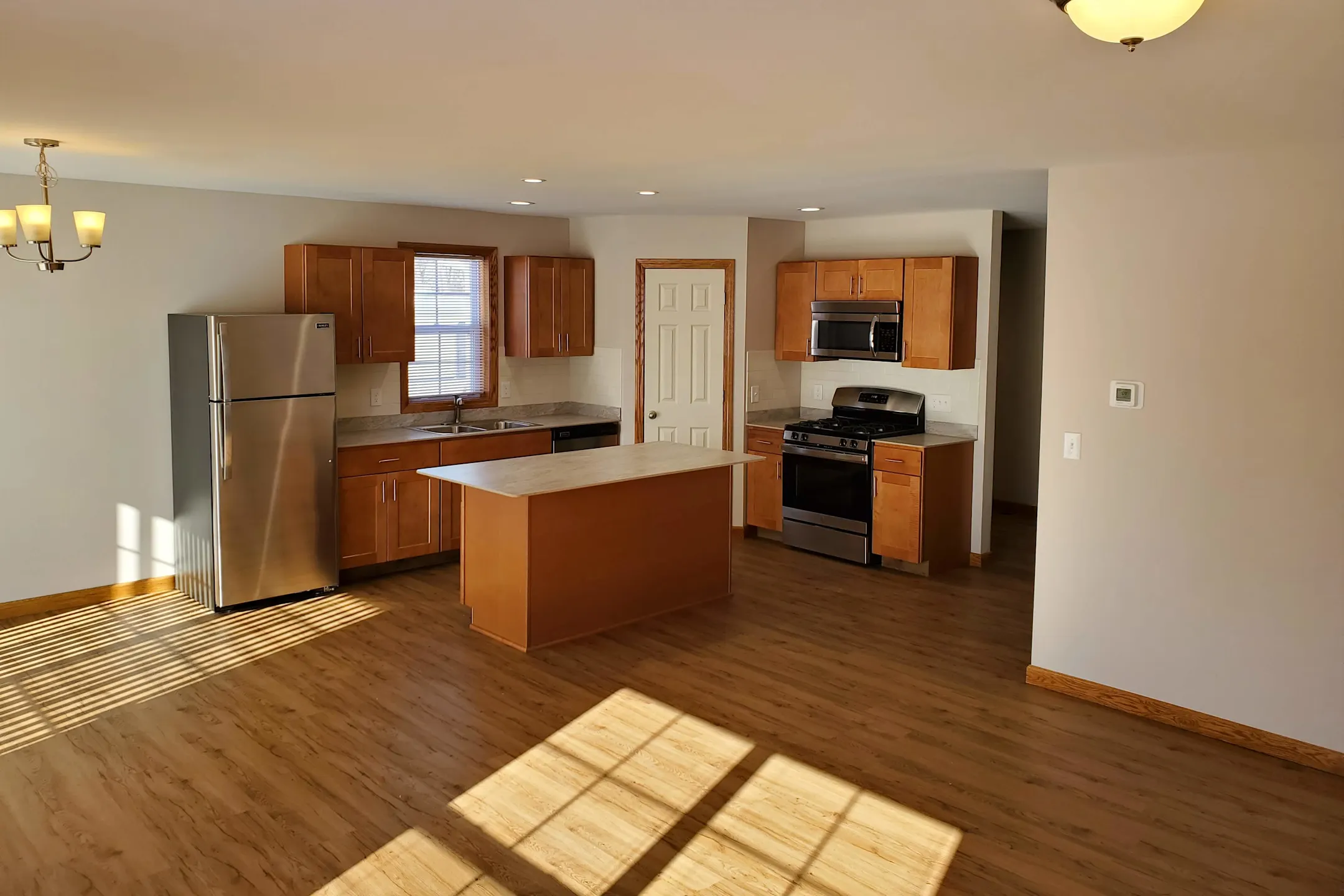 Royal York Gardens Apartments West Seneca, NY 14224