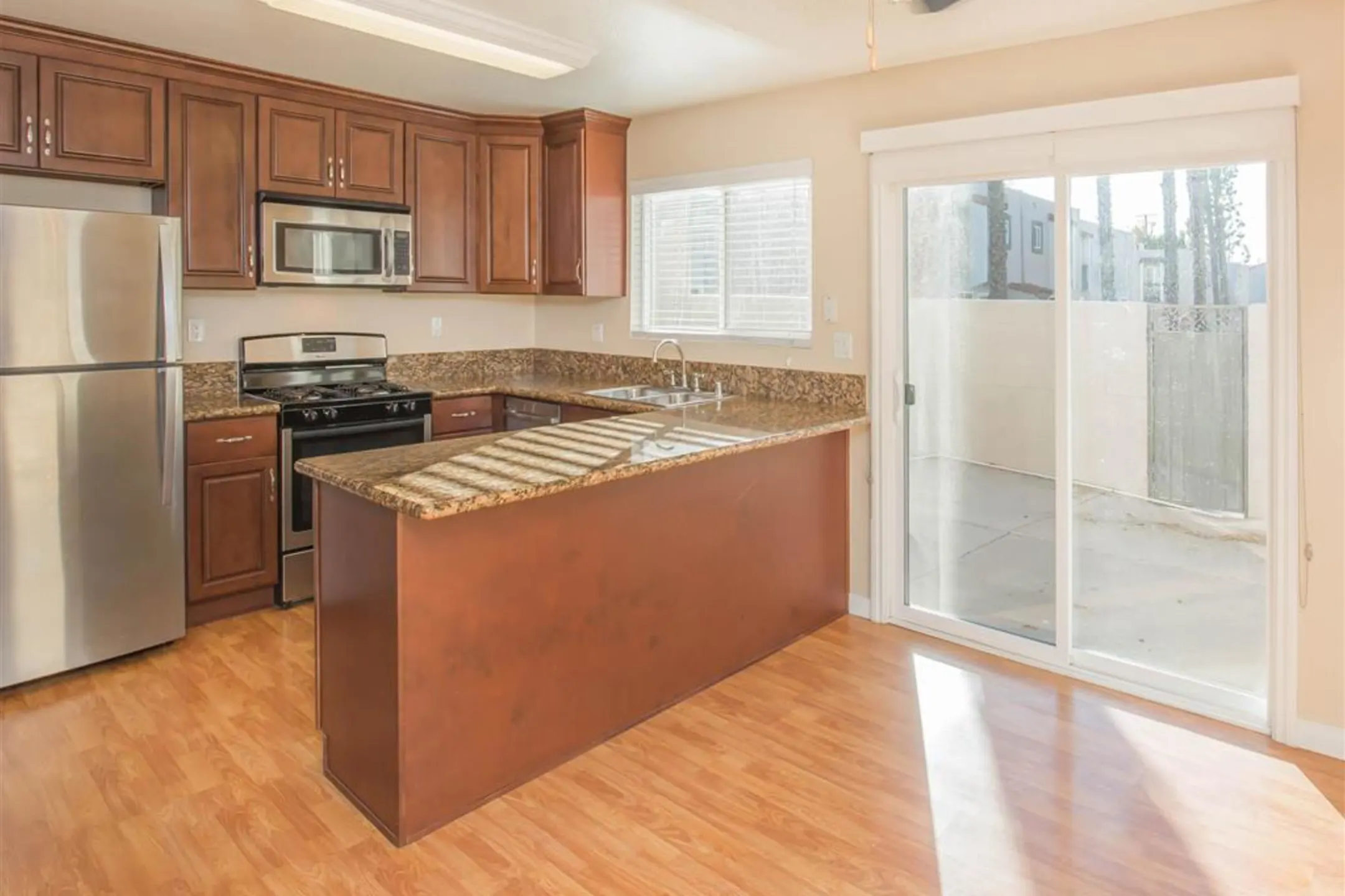 La Veta Grand 401 W La Veta Ave Orange, CA Apartments for Rent Rent.