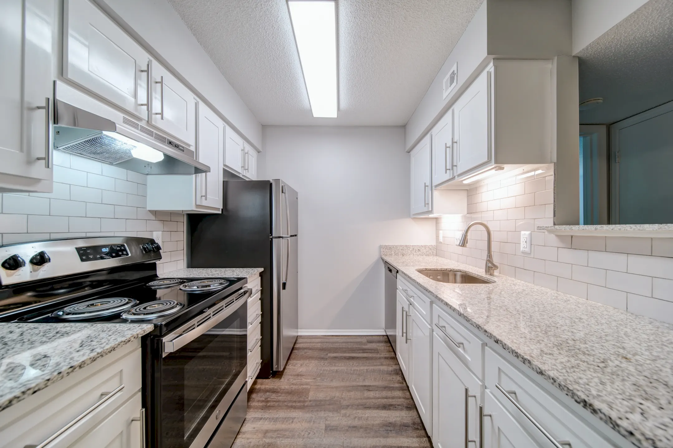 Kitchen - The Cove Apartment Homes - Gastonia, NC