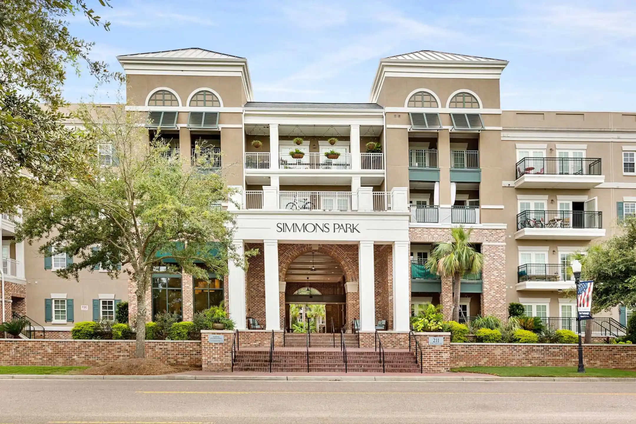 Simmons Park Apartments Daniel Island, SC 29492