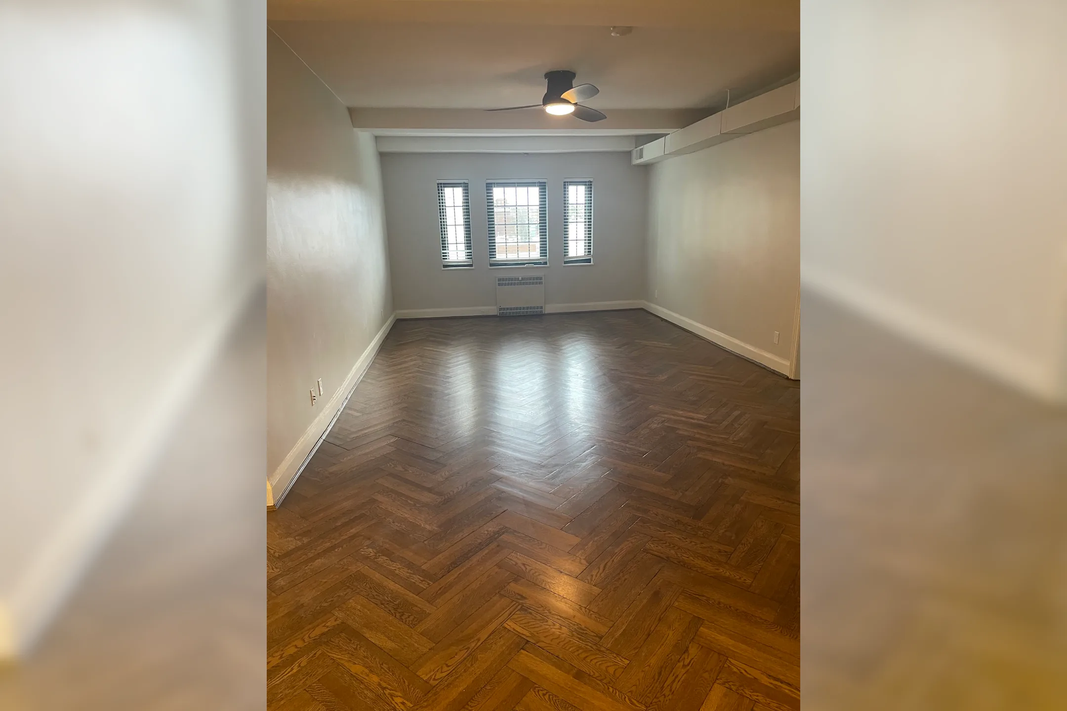Living Room - Hyde Park Terrace - Cincinnati, OH