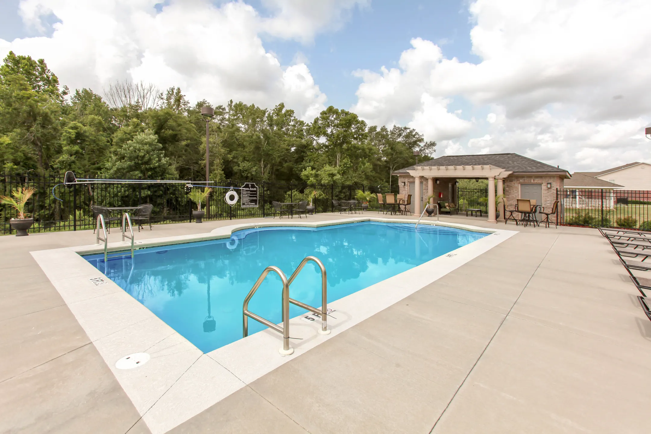 Heron Cove I Apartment Homes 200a Heron Cove Dr Enterprise, AL