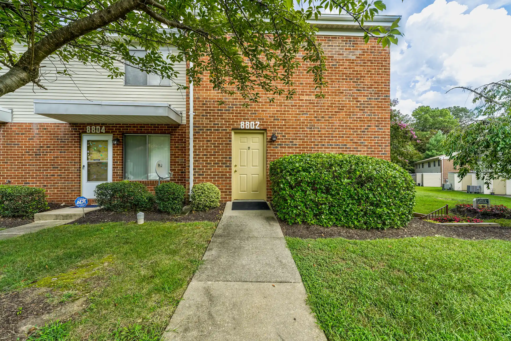 Howard Hills Townhomes 8800 Howard Hills Dr Savage, MD Apartments