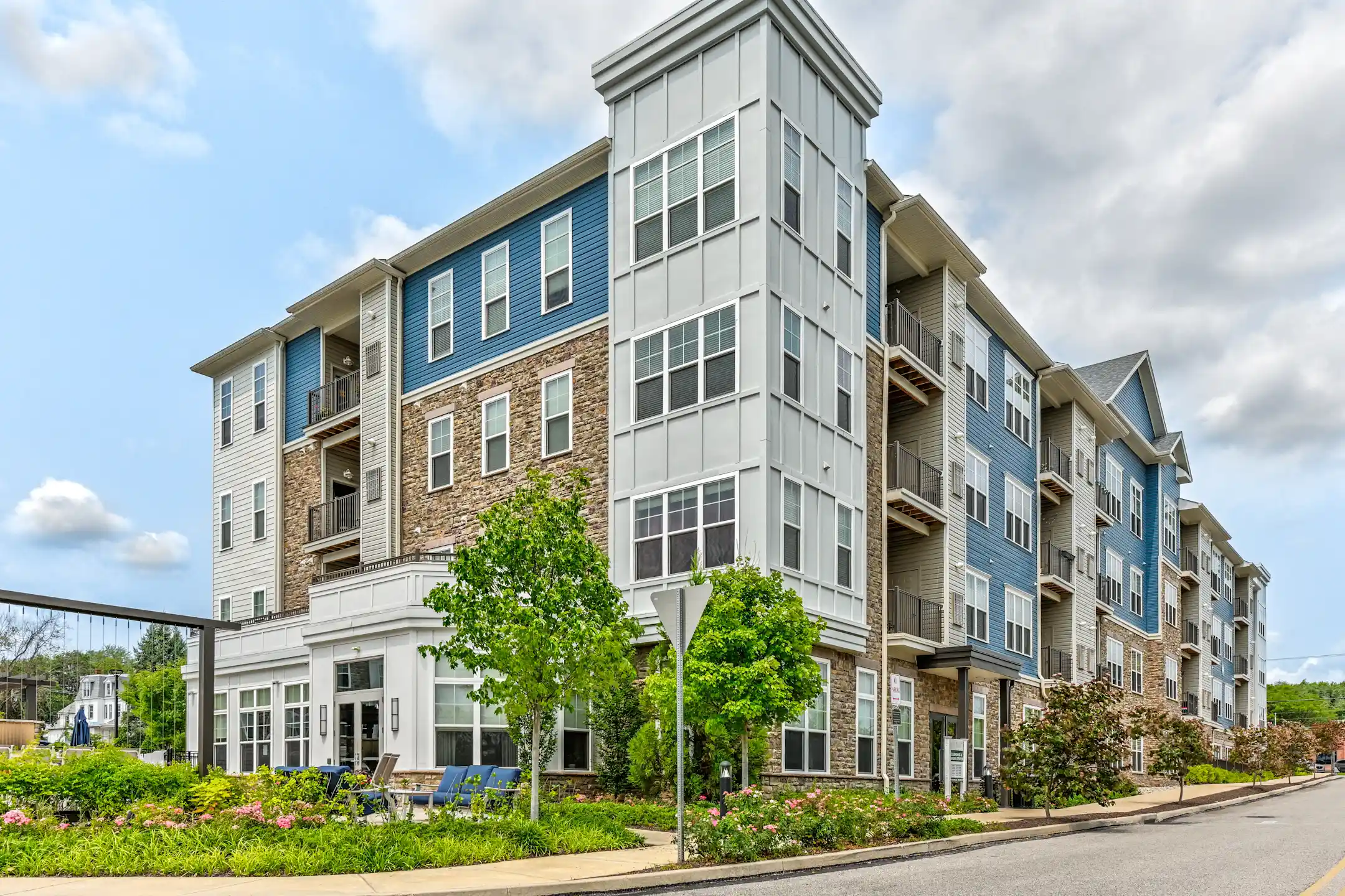 Willow Pointe Apartments Willow Grove, PA 19090