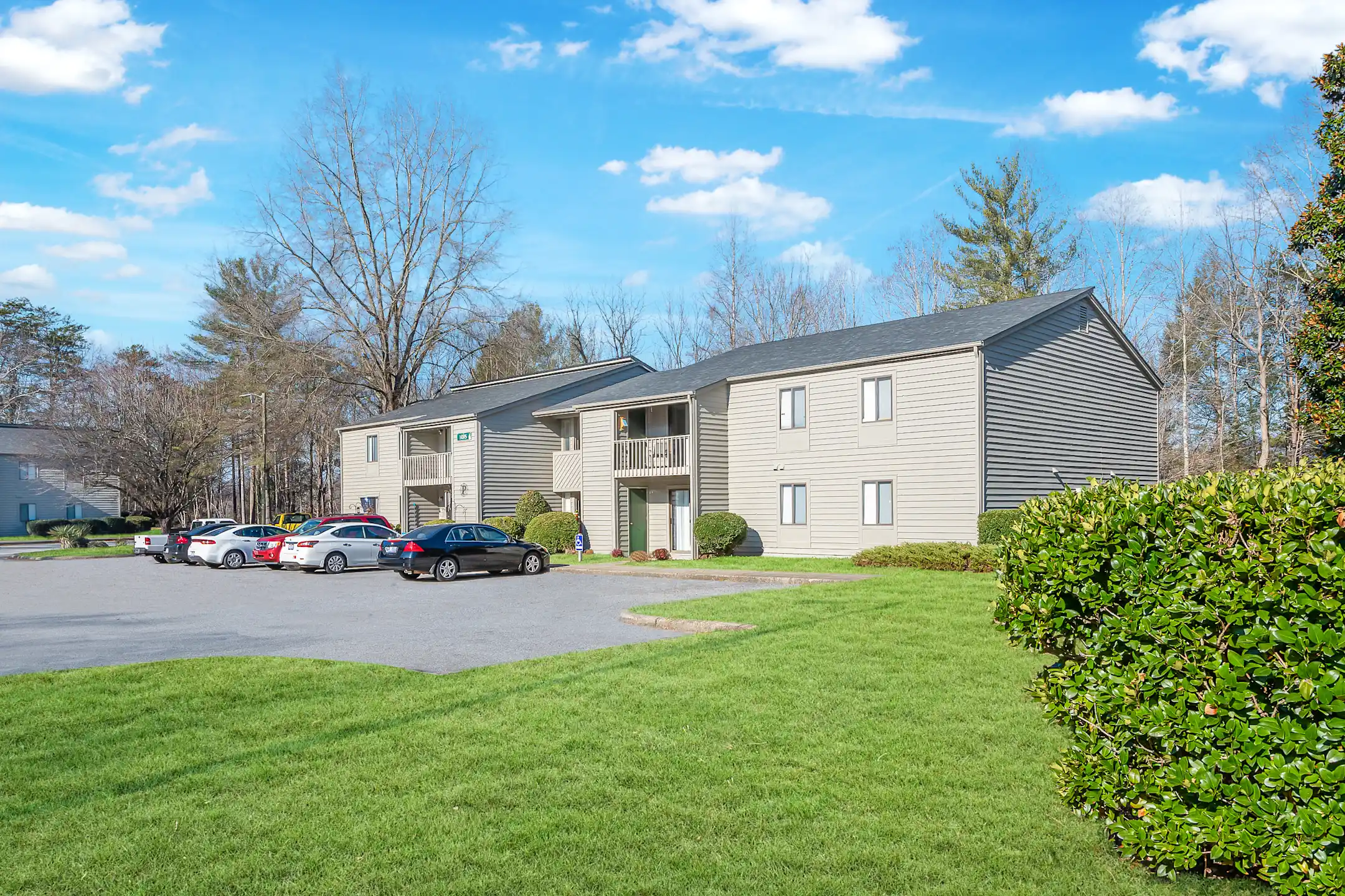 Cedar Hills Apartments and Townhomes Apartments Lenoir, NC 28645