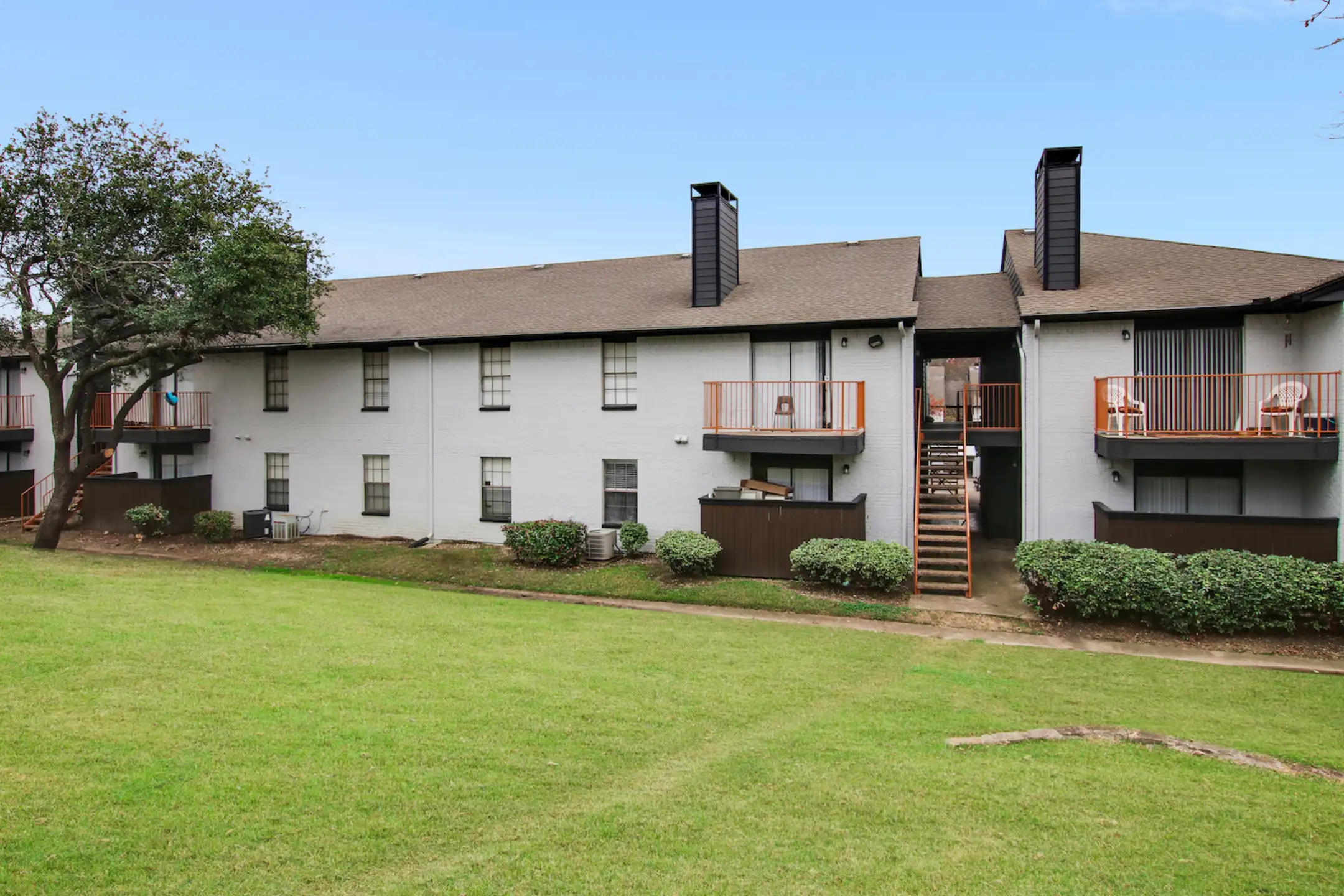 Lockhart Apartments 933 W Cartwright Rd Mesquite, TX Apartments for