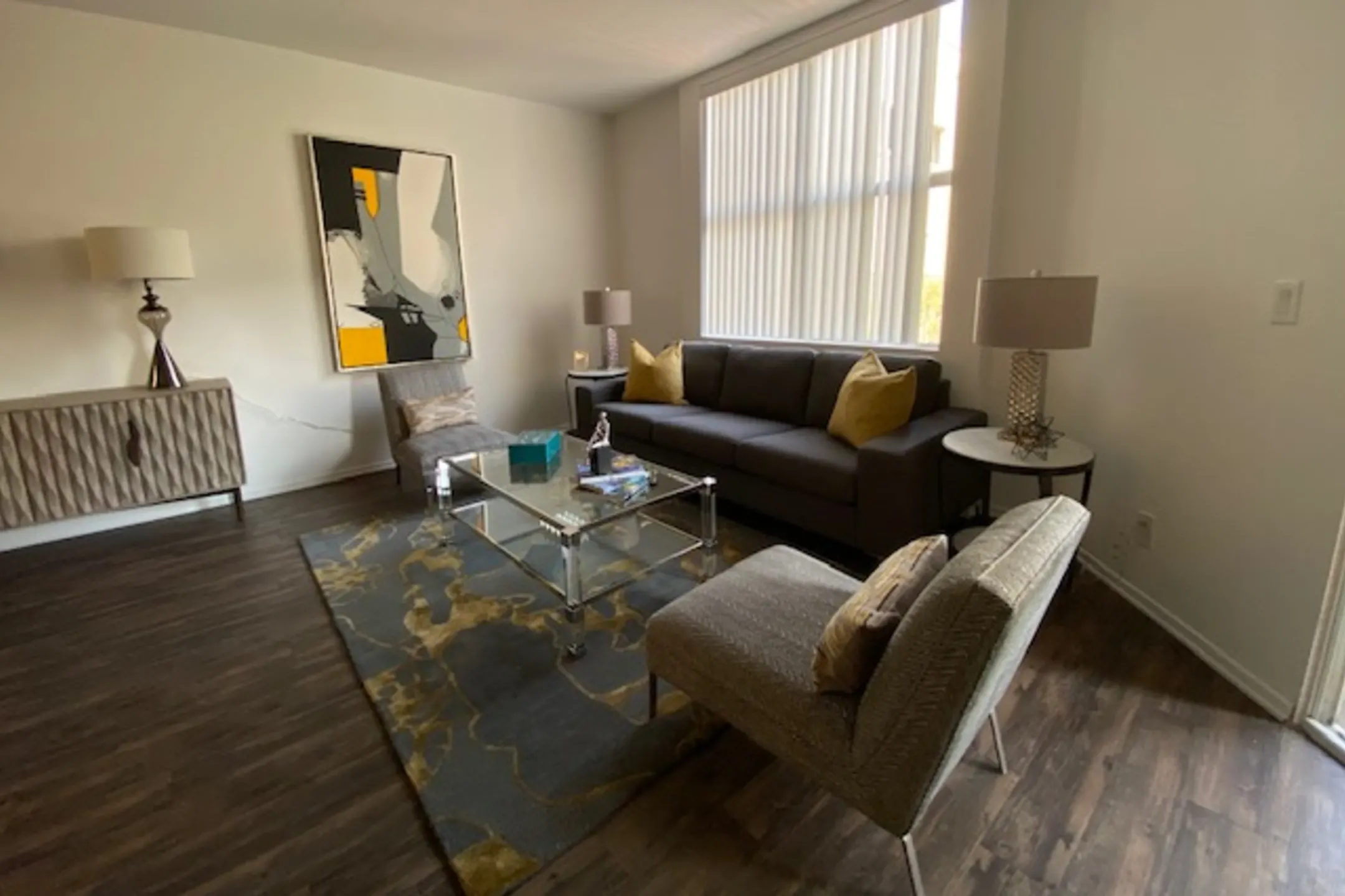 Living Room - CentrePointe Apartments - Los Angeles, CA