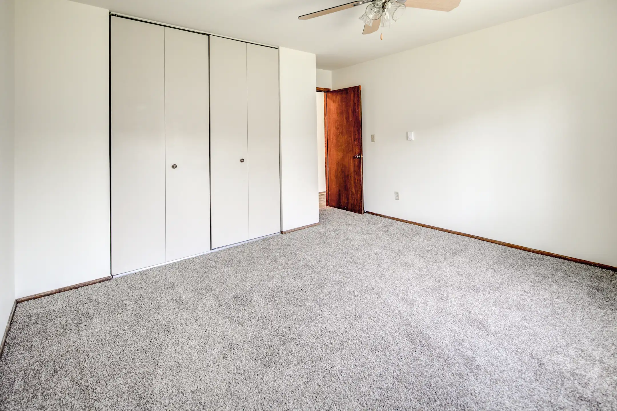 Village Garden Apartments Apartments Hales Corners, WI 53130