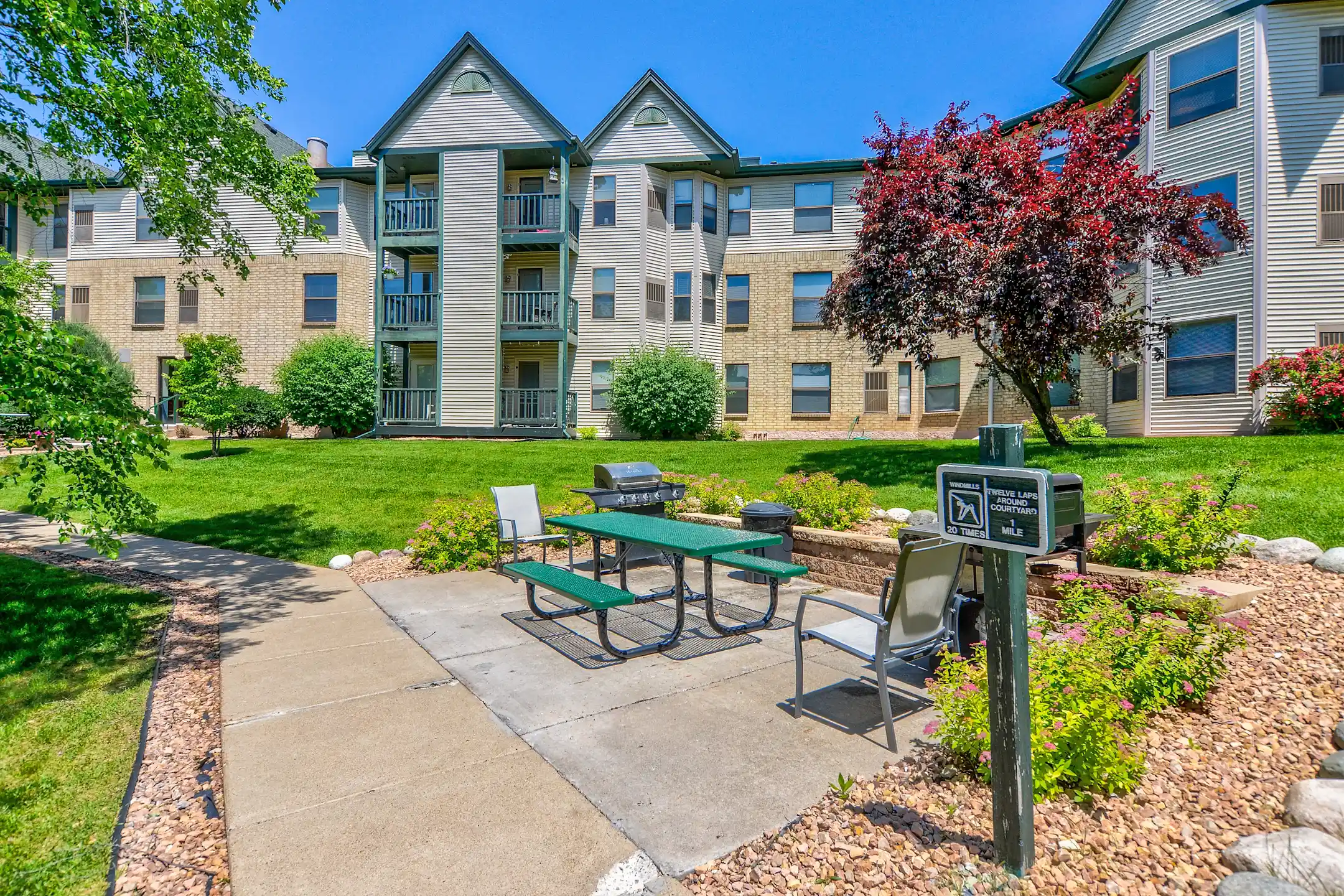 Autumn Woods Apartments Saint Anthony, MN 55418