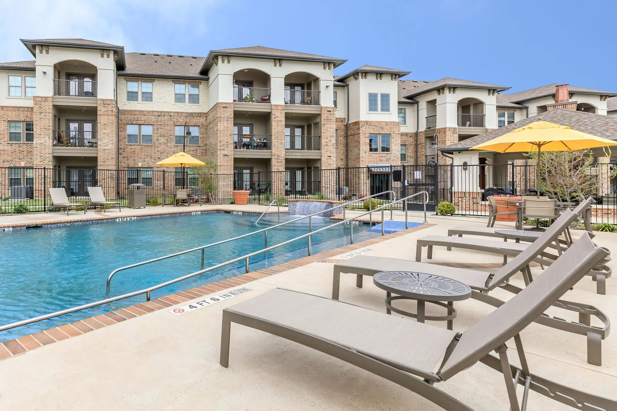 Westchester Apartments Grand Prairie Tx