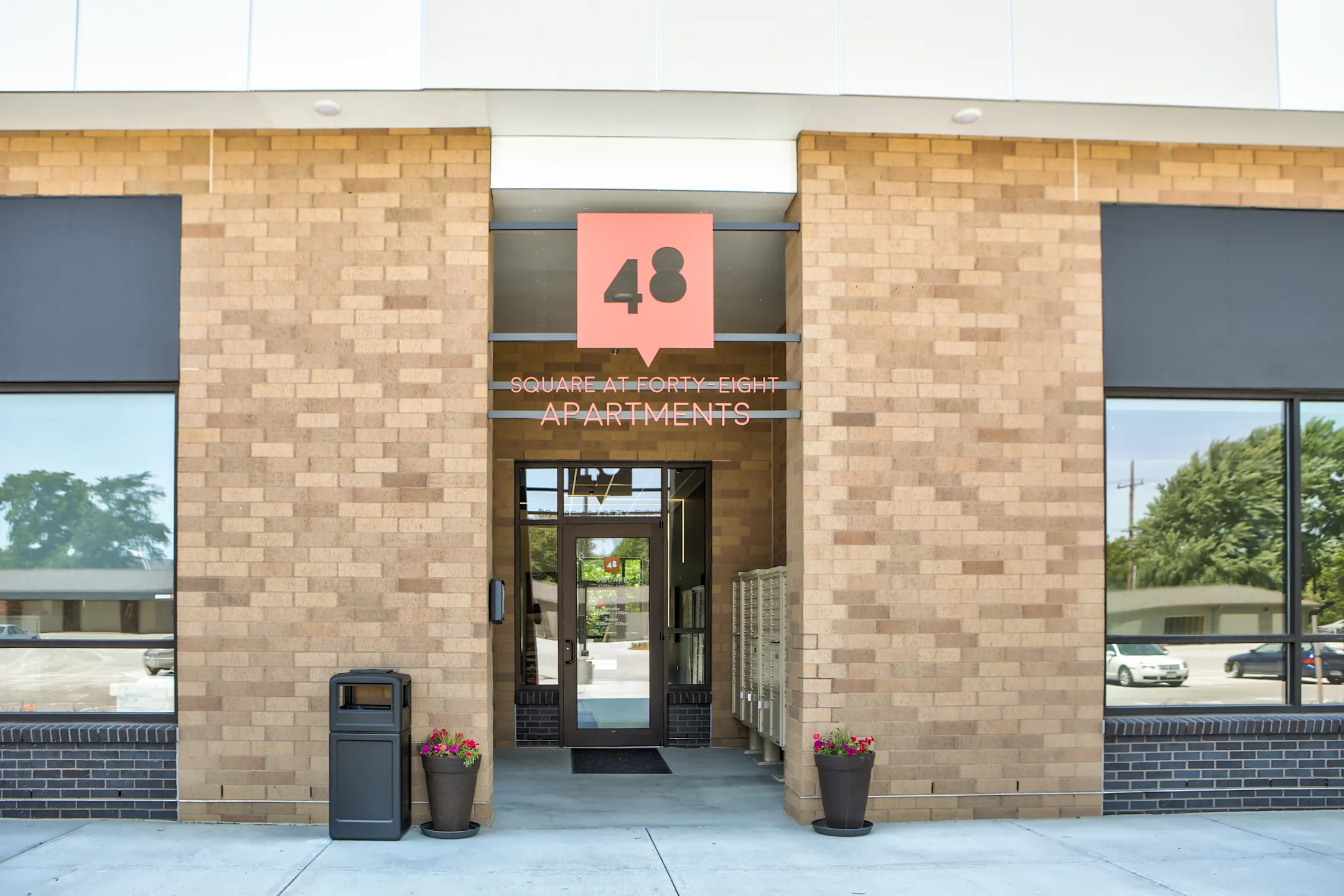 Building - Square at 48 - Lincoln, NE