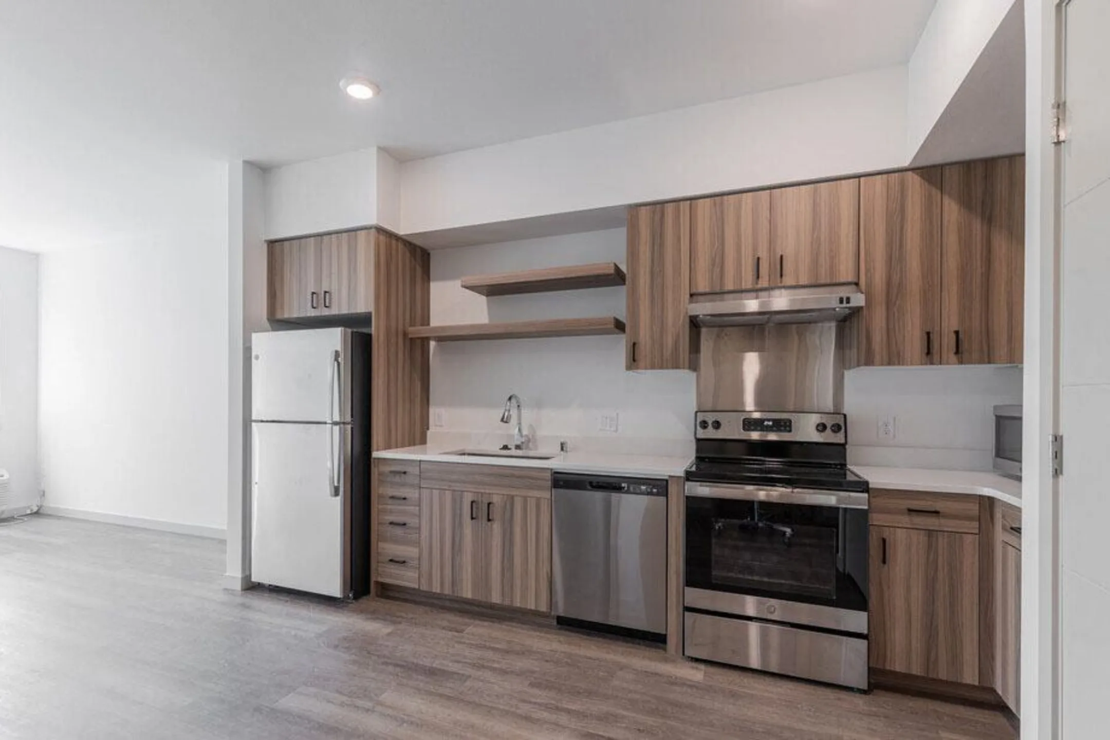 Casey Apartments 5515 NW Pacific Rim Blvd Camas, WA Apartments for