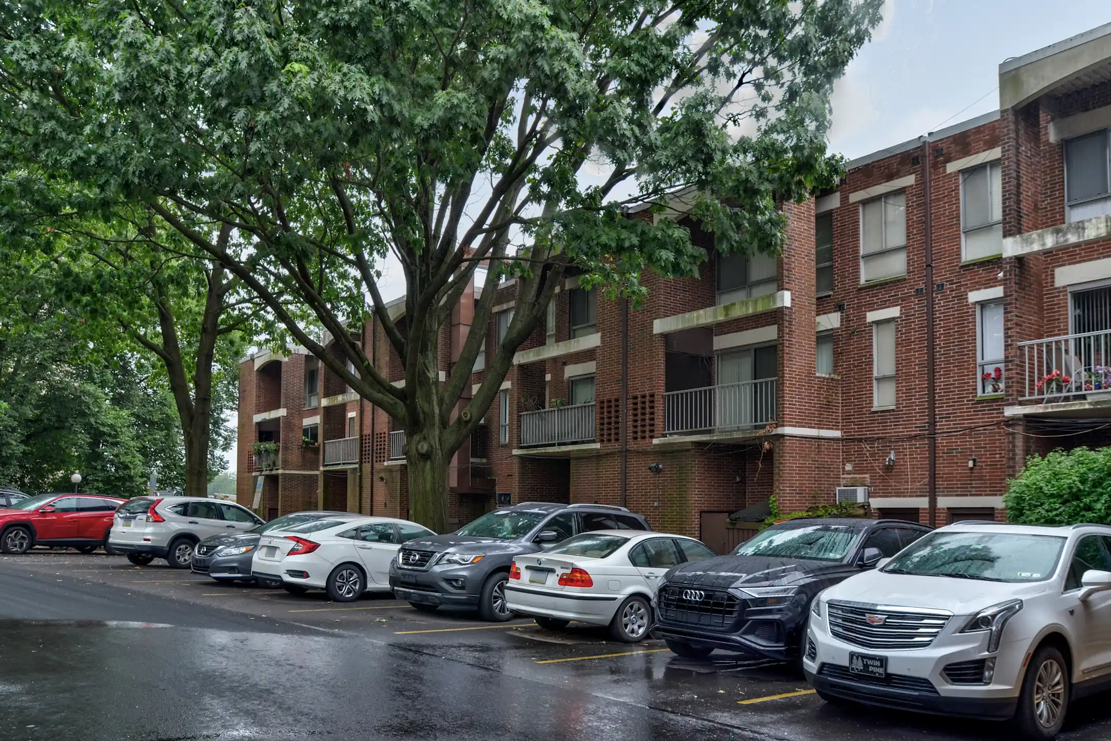 Greenbriar Club Apartments Philadelphia