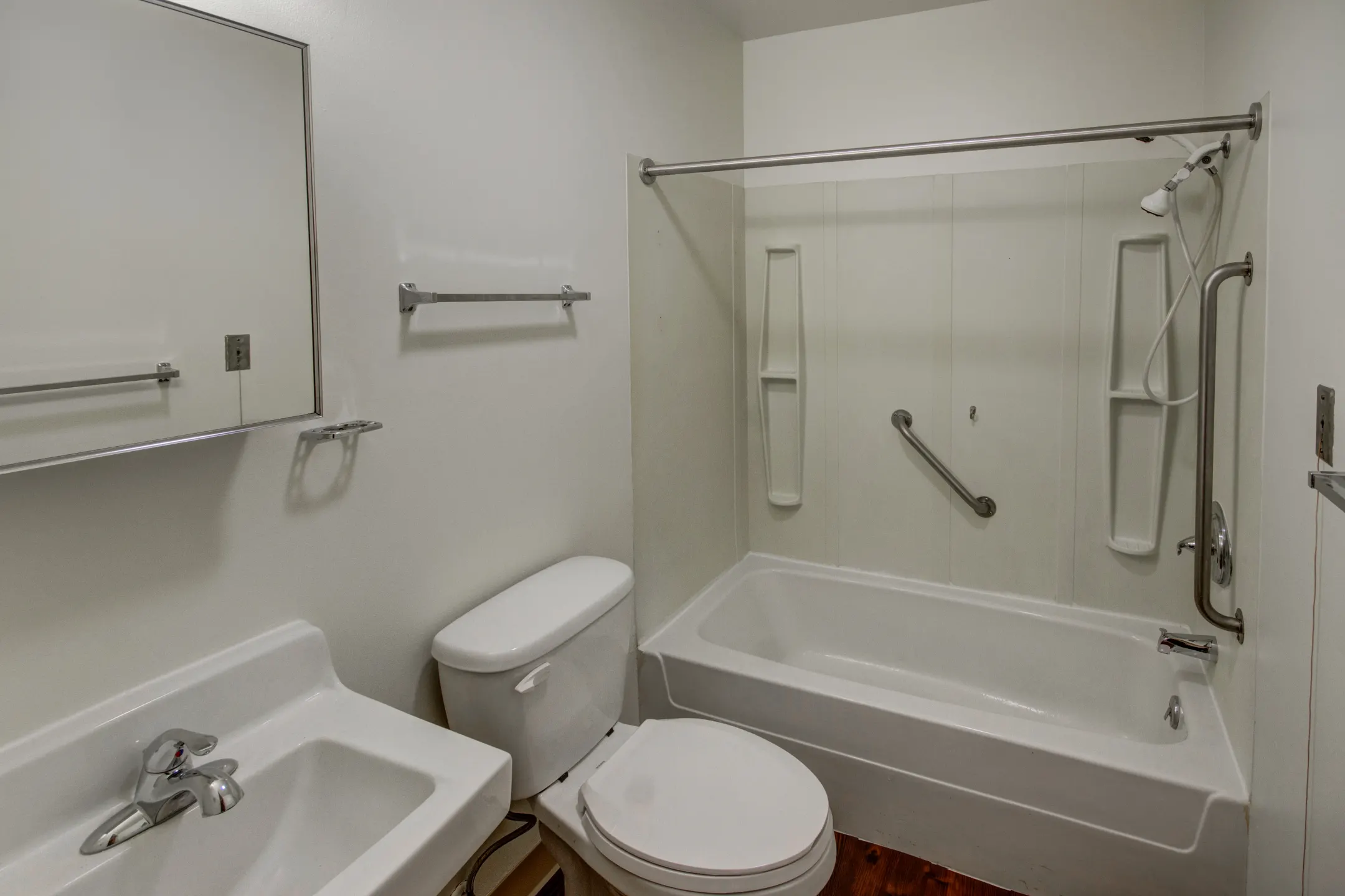 Bathroom - Independence Square - Evansville, IN