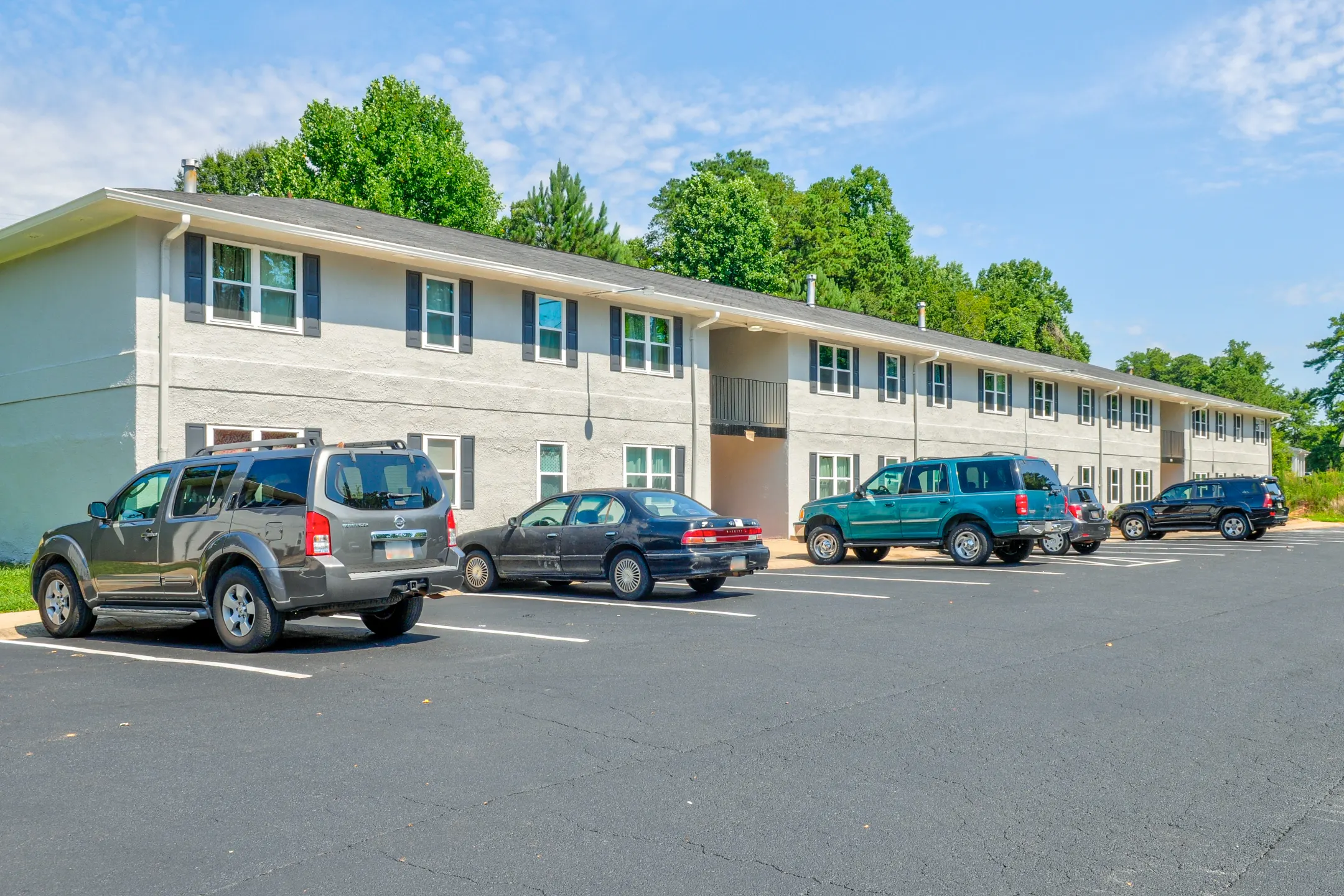 Chamblee Square 2452 Chamblee Tucker Rd Atlanta, GA Apartments for