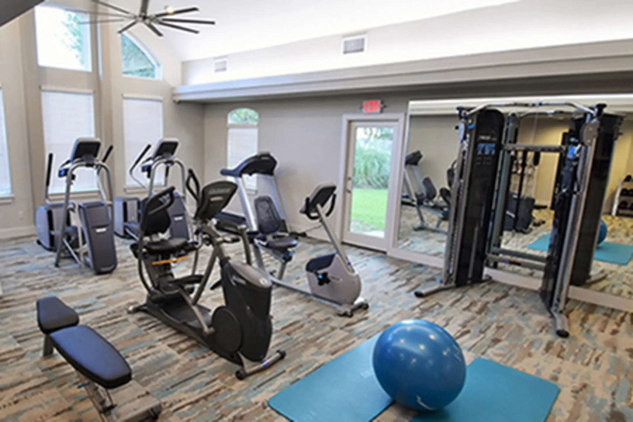 Clearwater Creek Apartments Elmwood, LA 70123