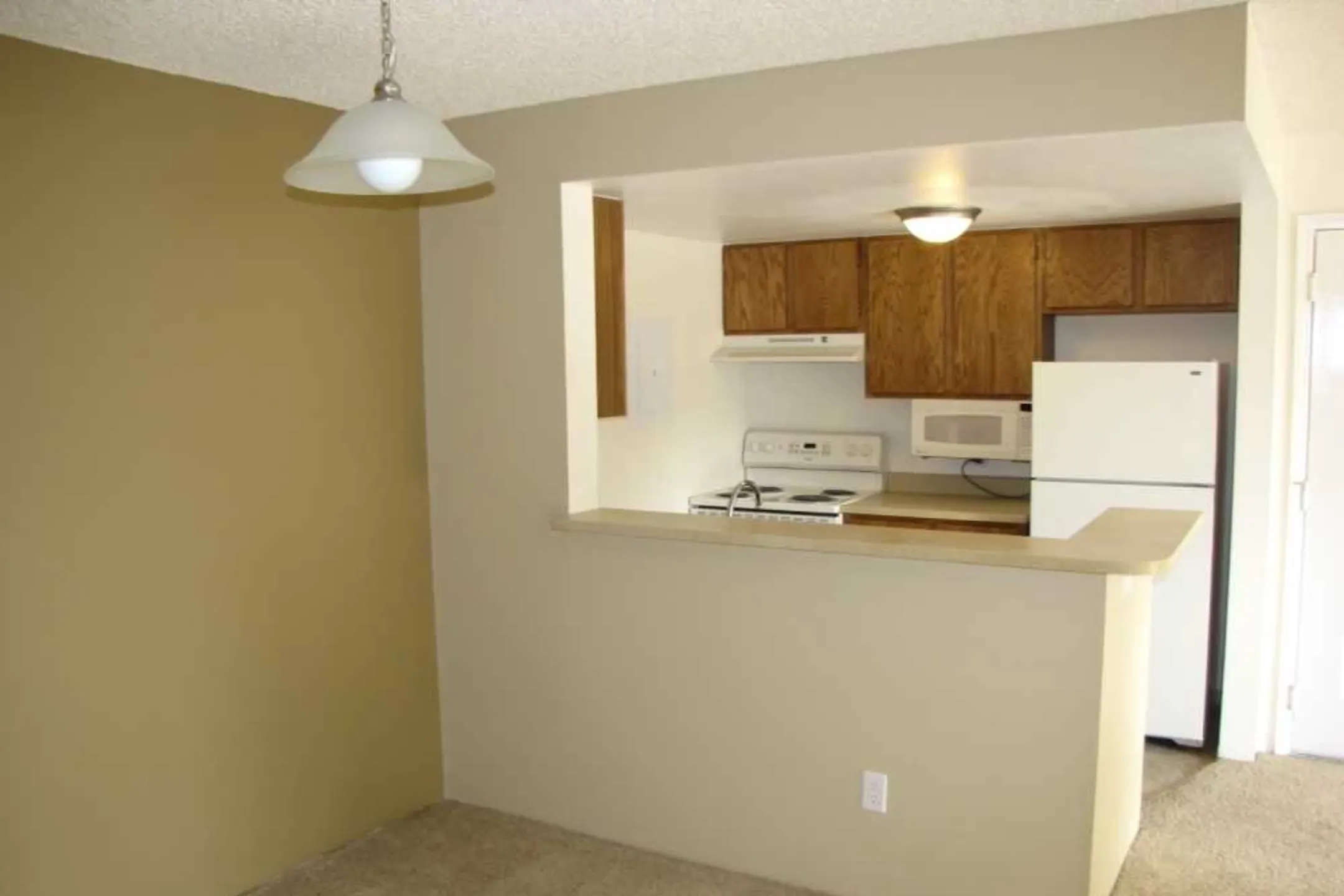 Hunters Run Apartments - 7777 E Yale Ave | Denver, CO Apartments for