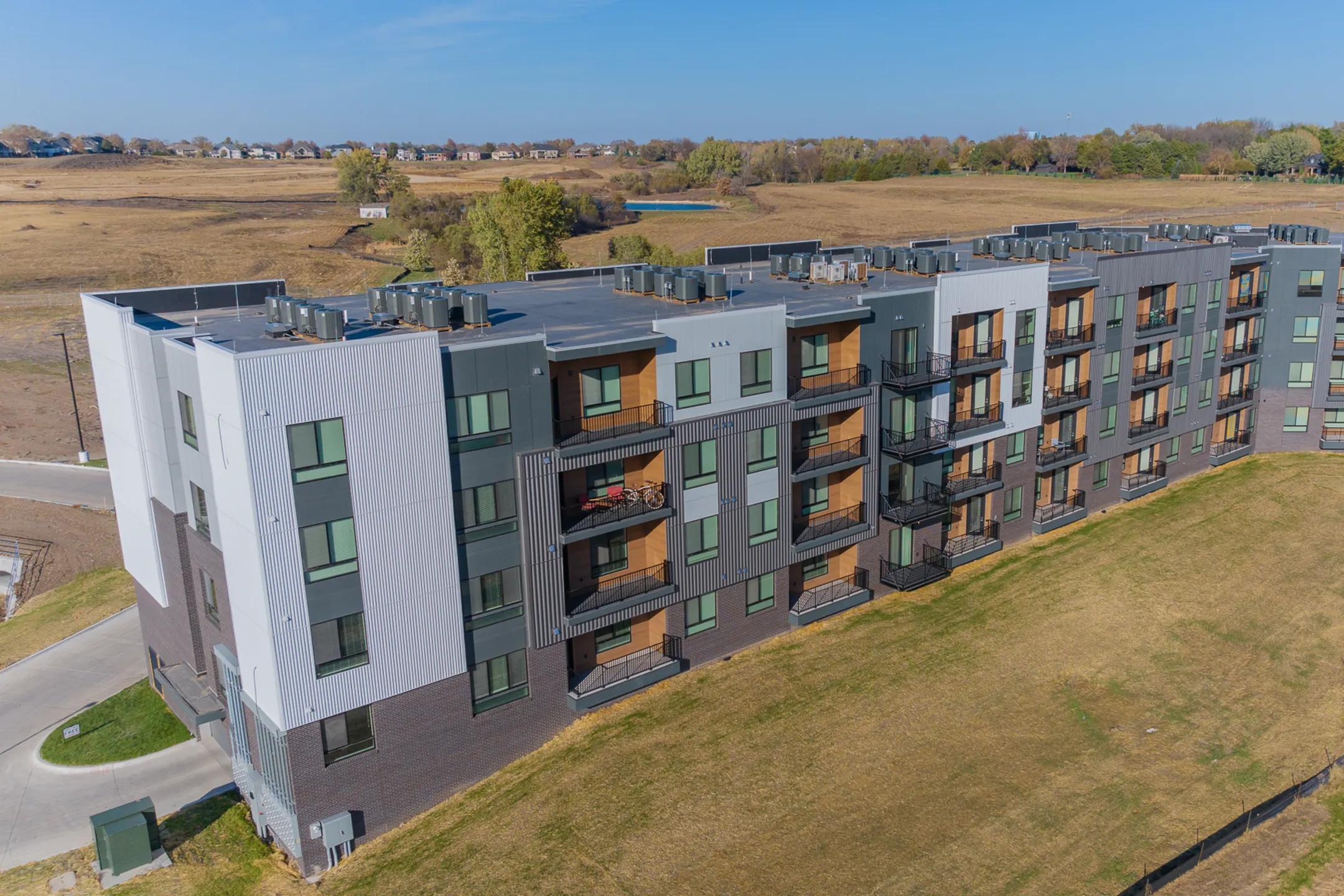 Chateau at Yankee Hill 8401 South 48th Street Lincoln, NE