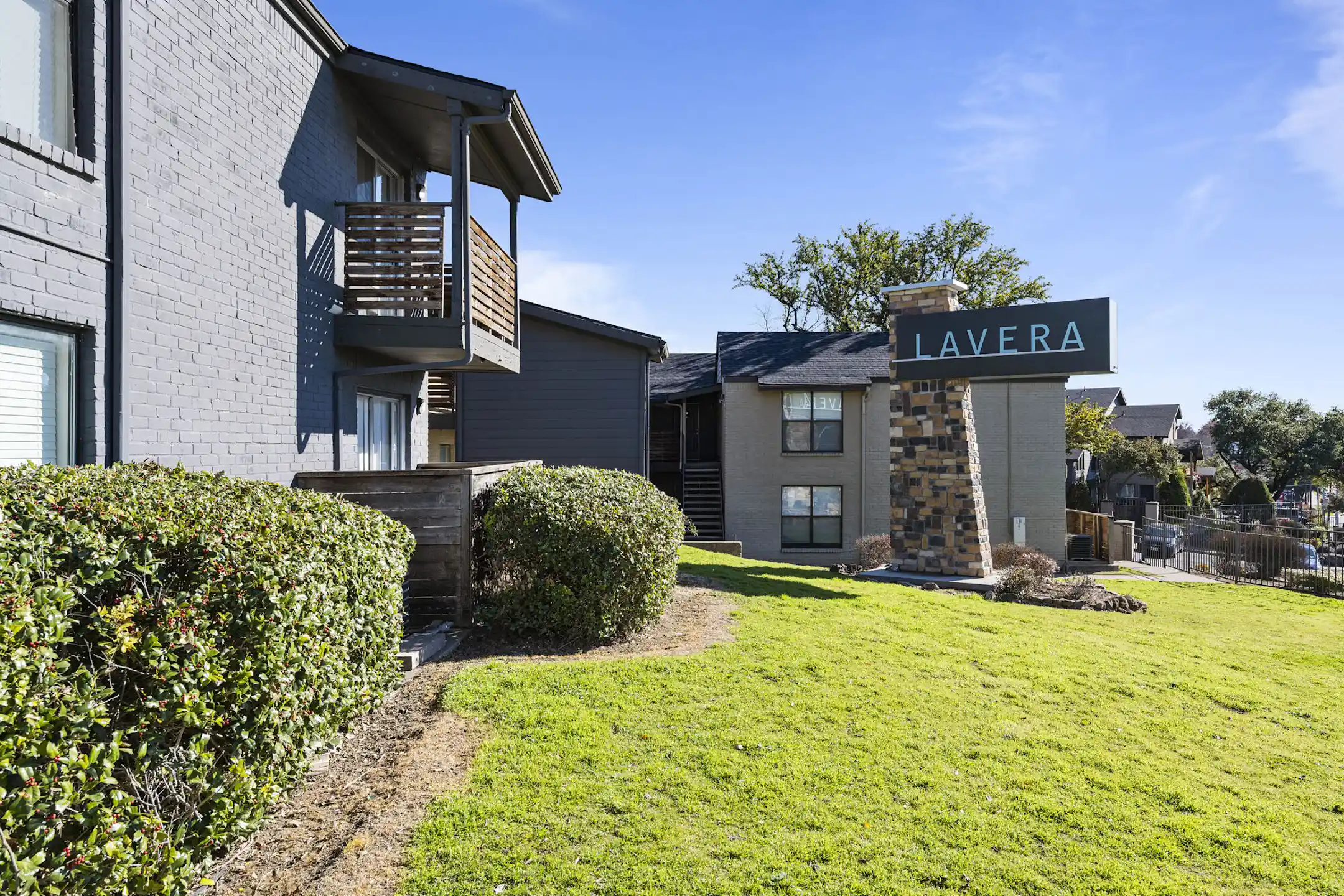 Lavera at Lake Highlands 9842 Audelia Rd Dallas, TX Apartments for