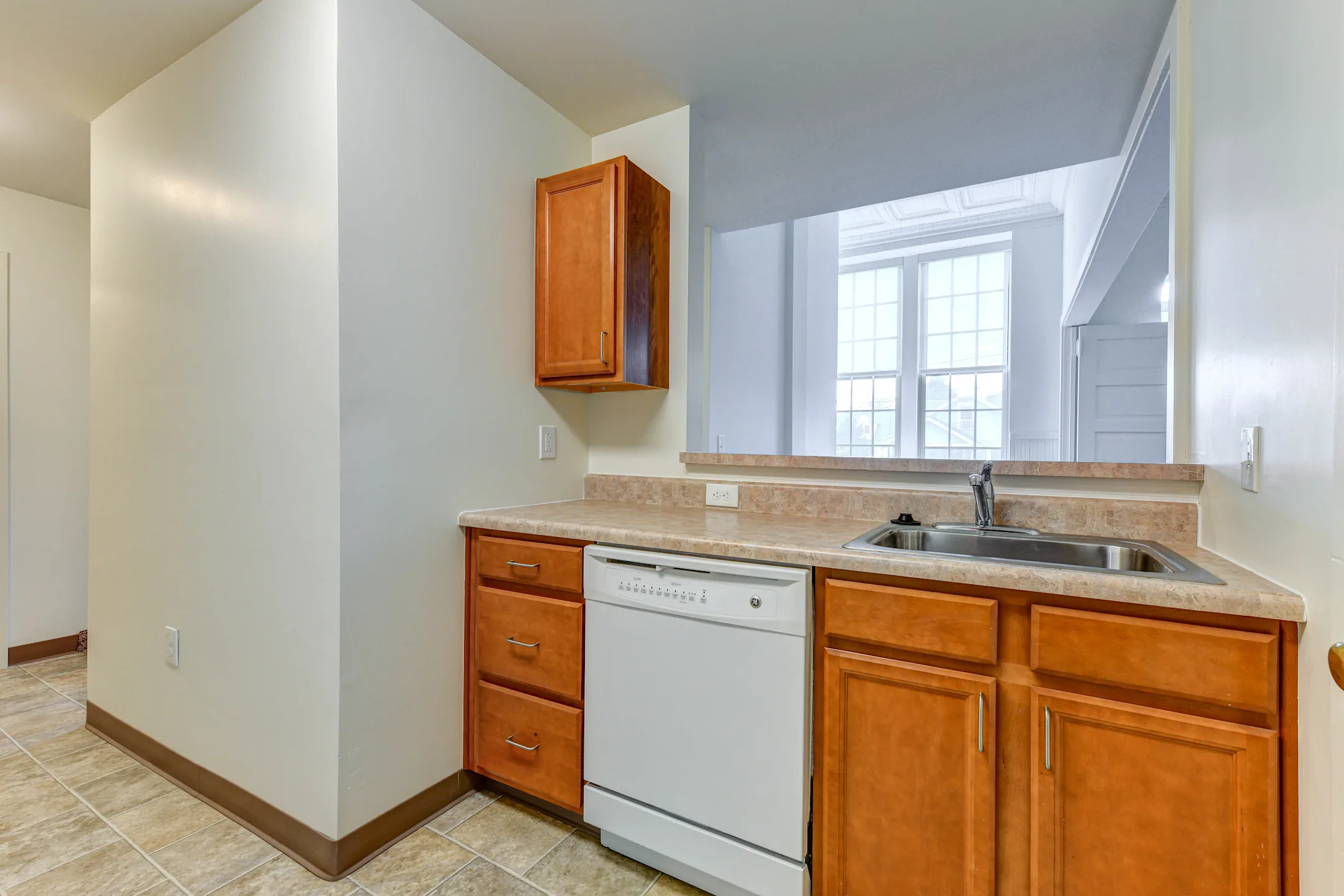 The Duffy School Apartments Florence, NJ 08518