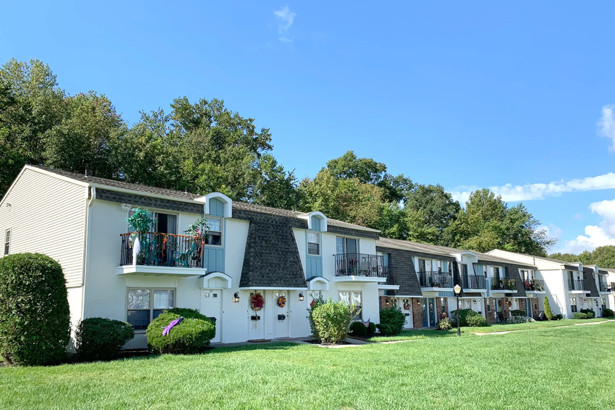 Heather Ridge Apartments - 454 Heather Dr N | Mantua, NJ for Rent | Rent.