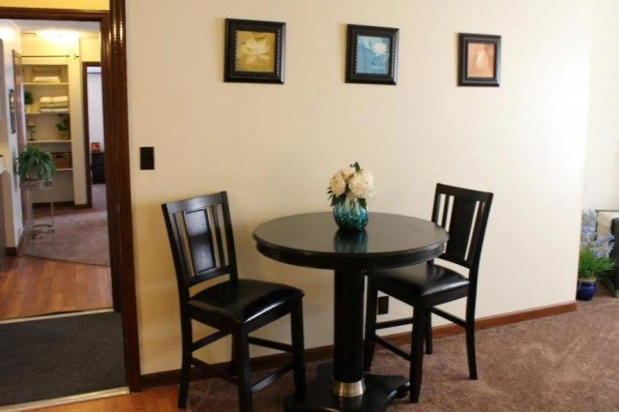 Westgate Apartments 1600 W Bradley Ave Champaign, IL Apartments for