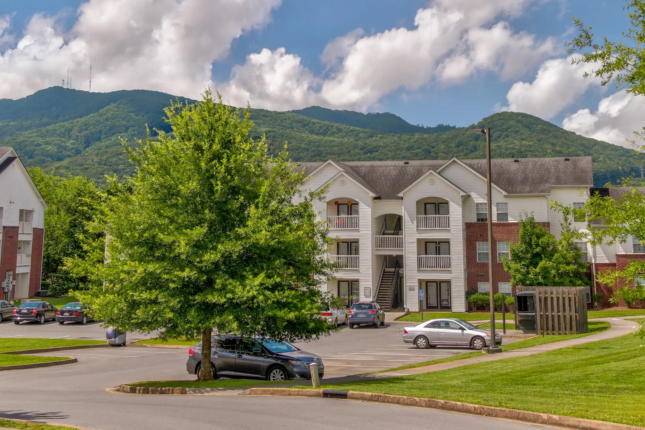 Plymouth Ridge Apartments 2560 Plymouth Rd Johnson City, TN