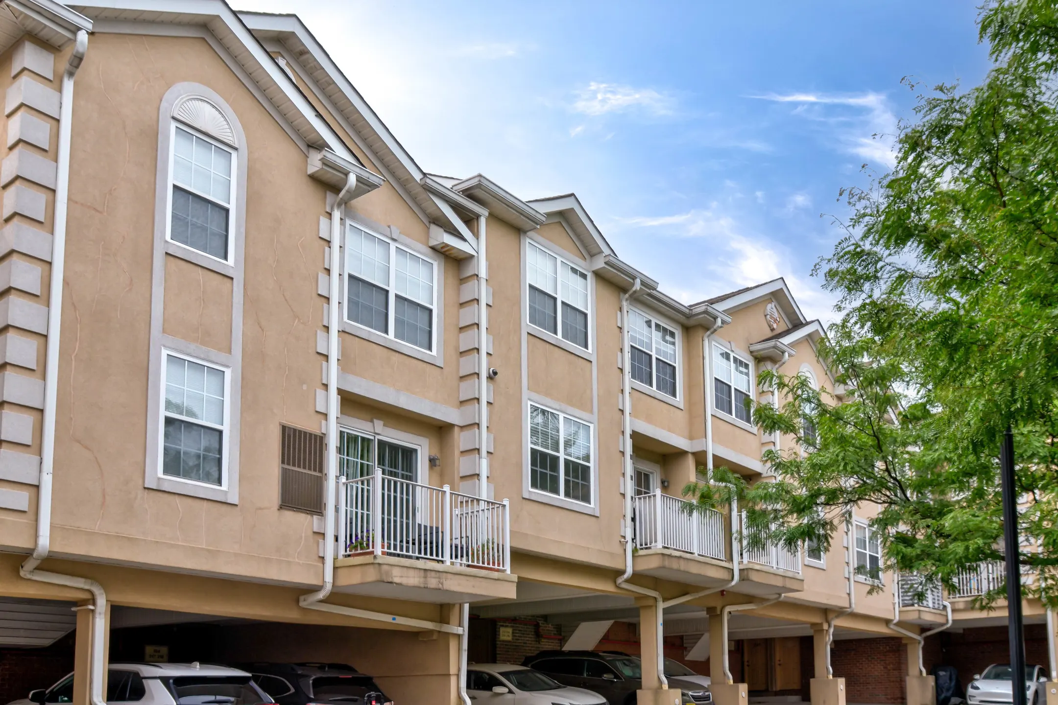 Liberty Terrace Apartments - East Rutherford, NJ 07073