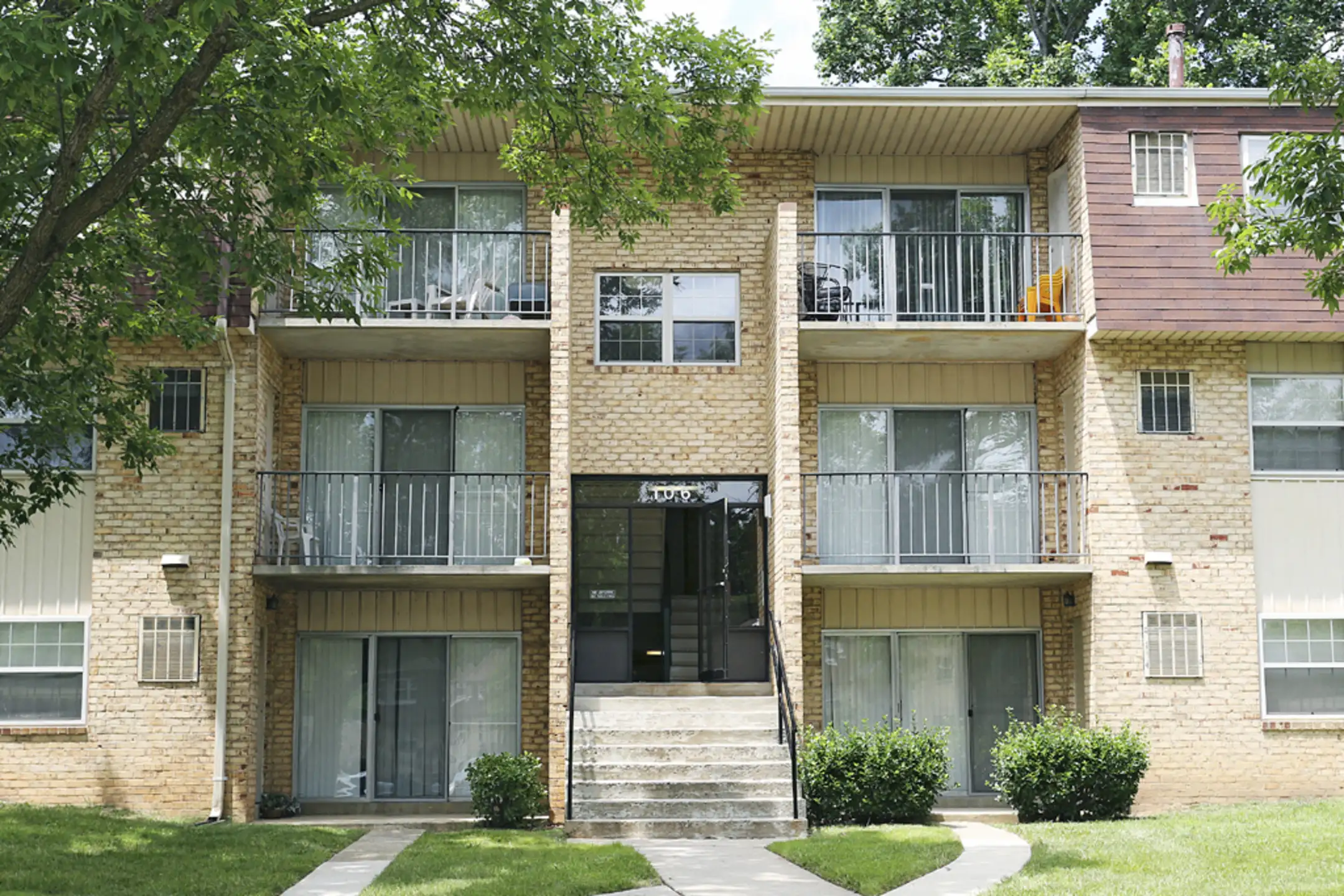 Village Of Pine Run Apartments Windsor Mill, MD 21244