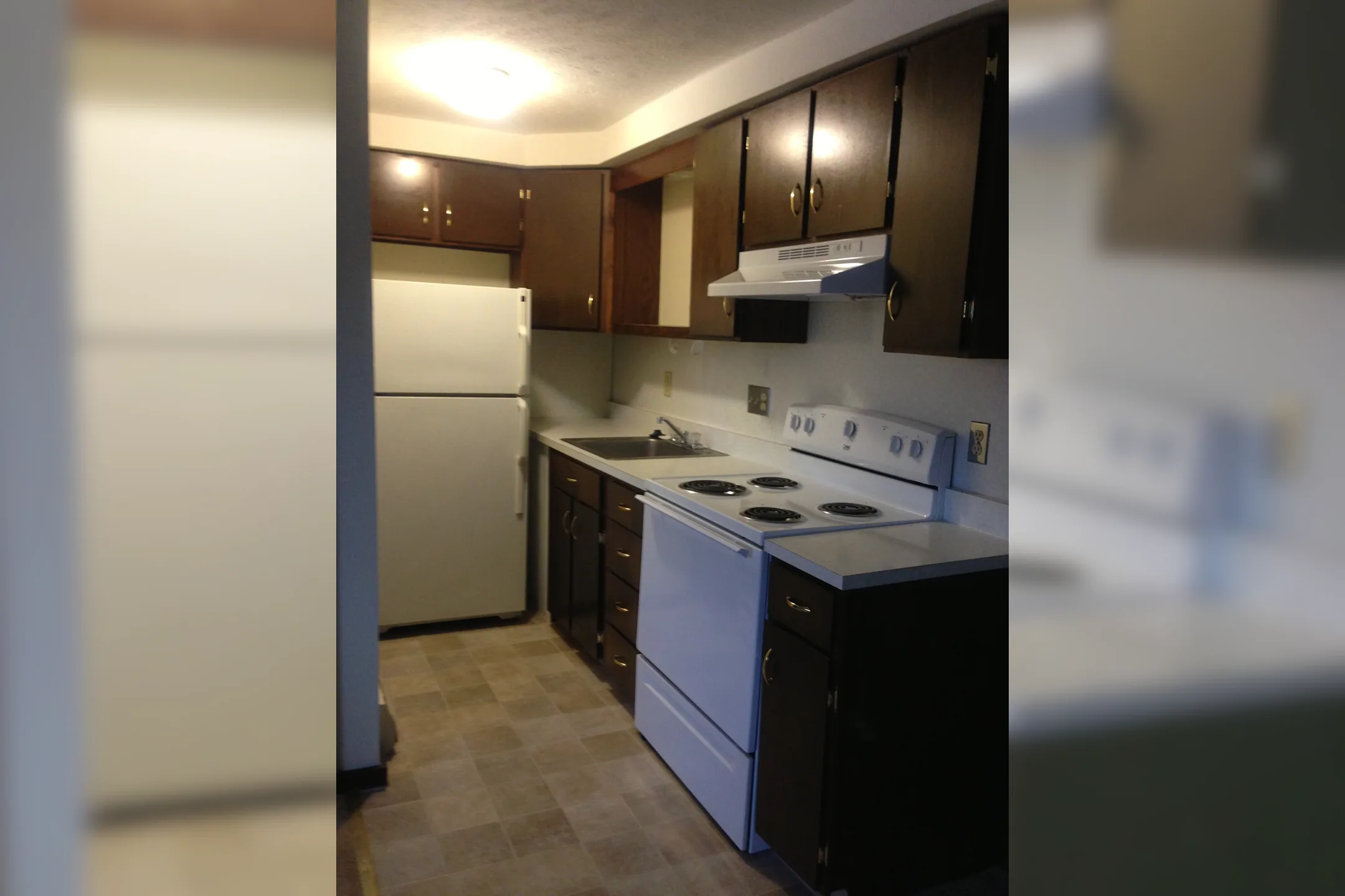 Meadowbrook Apartments 51 Meadow Brook Rd Ellington, CT Apartments