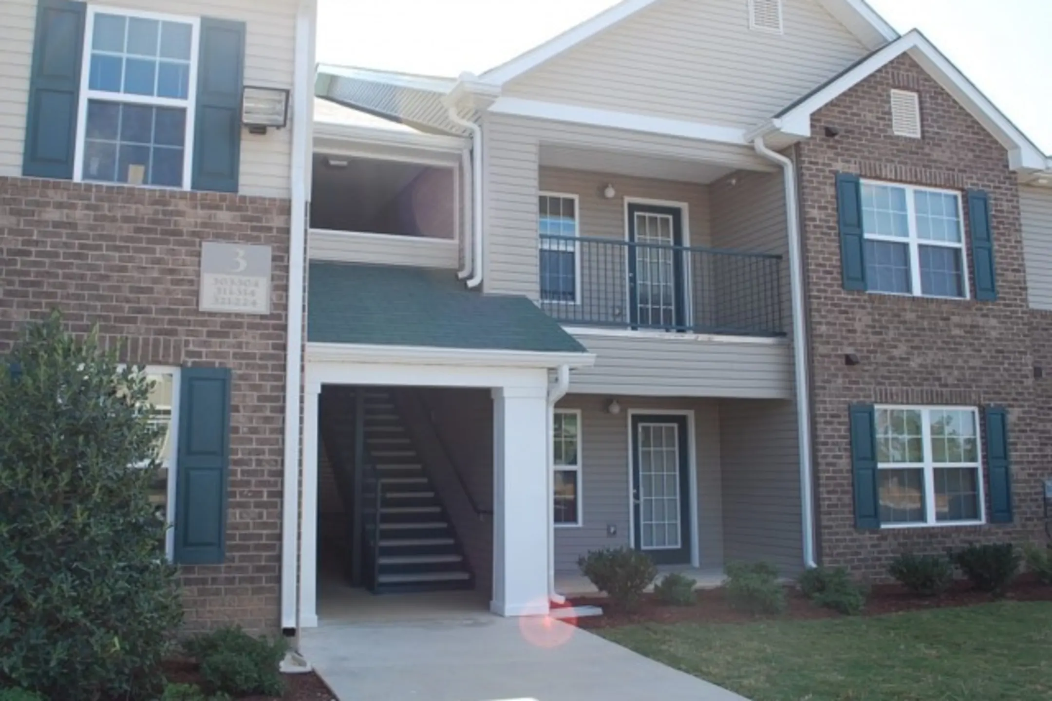 Rosewood Place Apartments 200 Redbud Street Selmer, TN Apartments