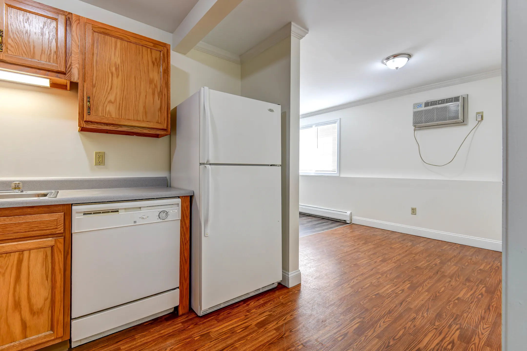 Kitchen - Eagles Landing - Manchester, NH