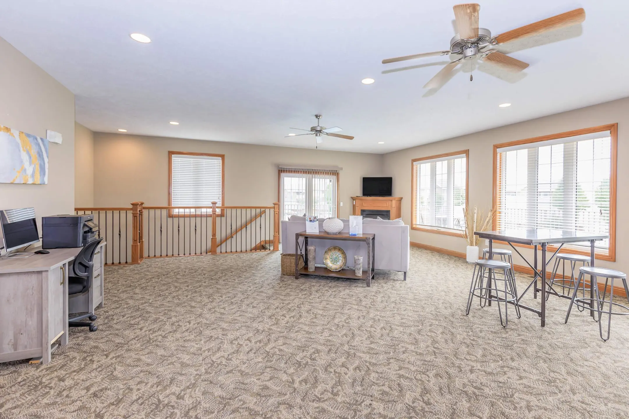 Springhill Ridge Apartments Omaha, NE 68136