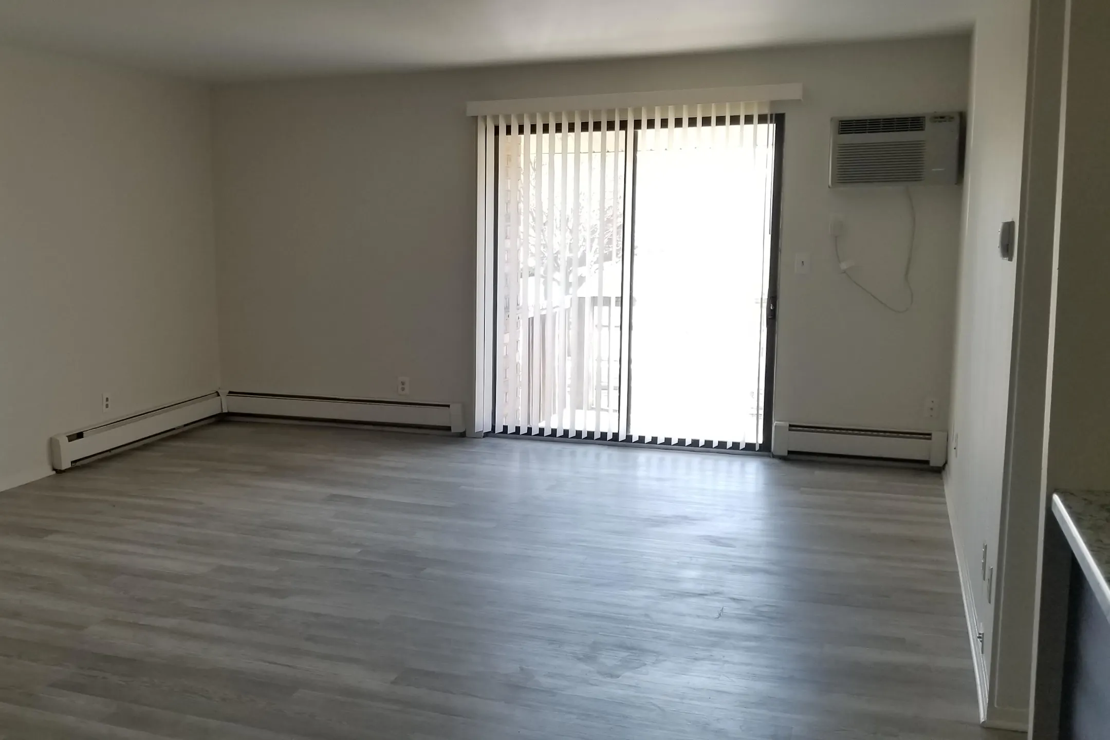 Springdale Apartments Apartments Waukesha, WI 53186