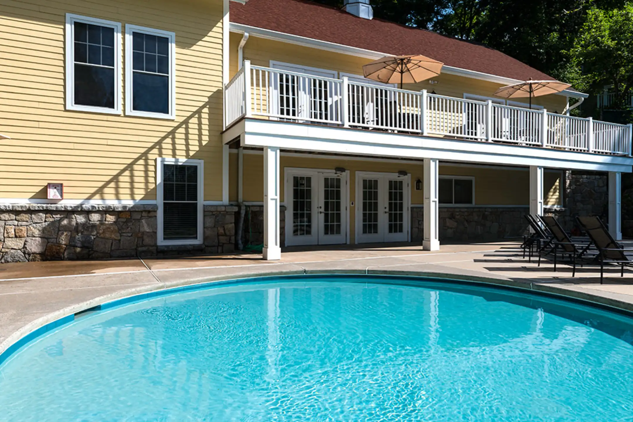 Greenwich Place 31 Putnam Green Greenwich, CT Apartments for Rent