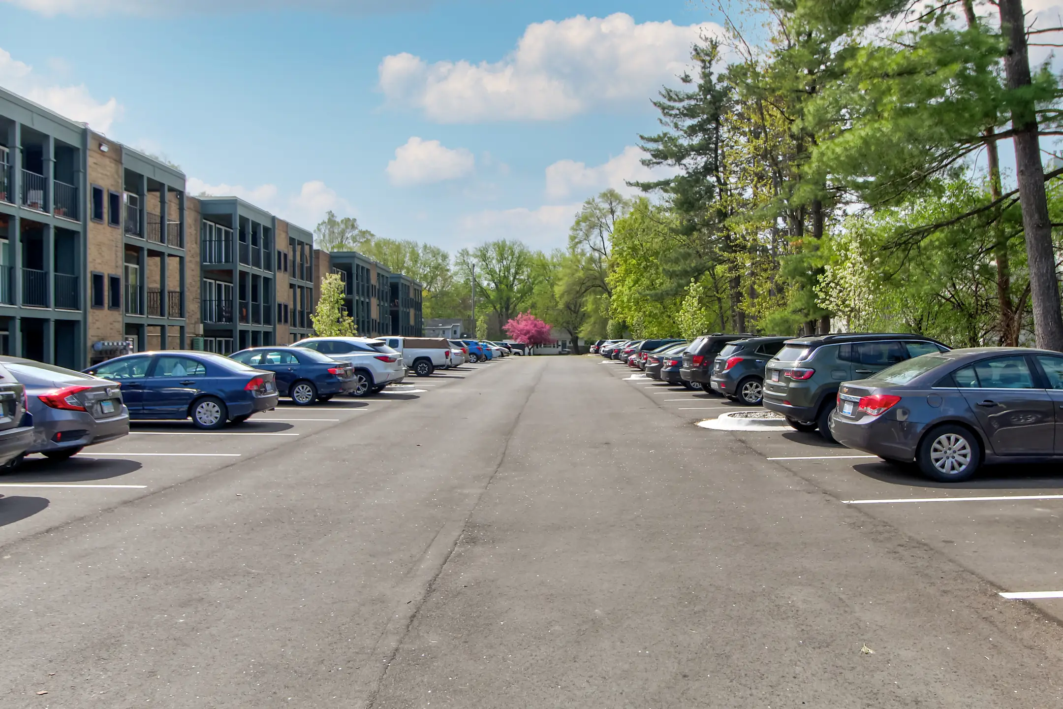 Uptowne Apartments 238 W Saginaw St East Lansing, MI Apartments for