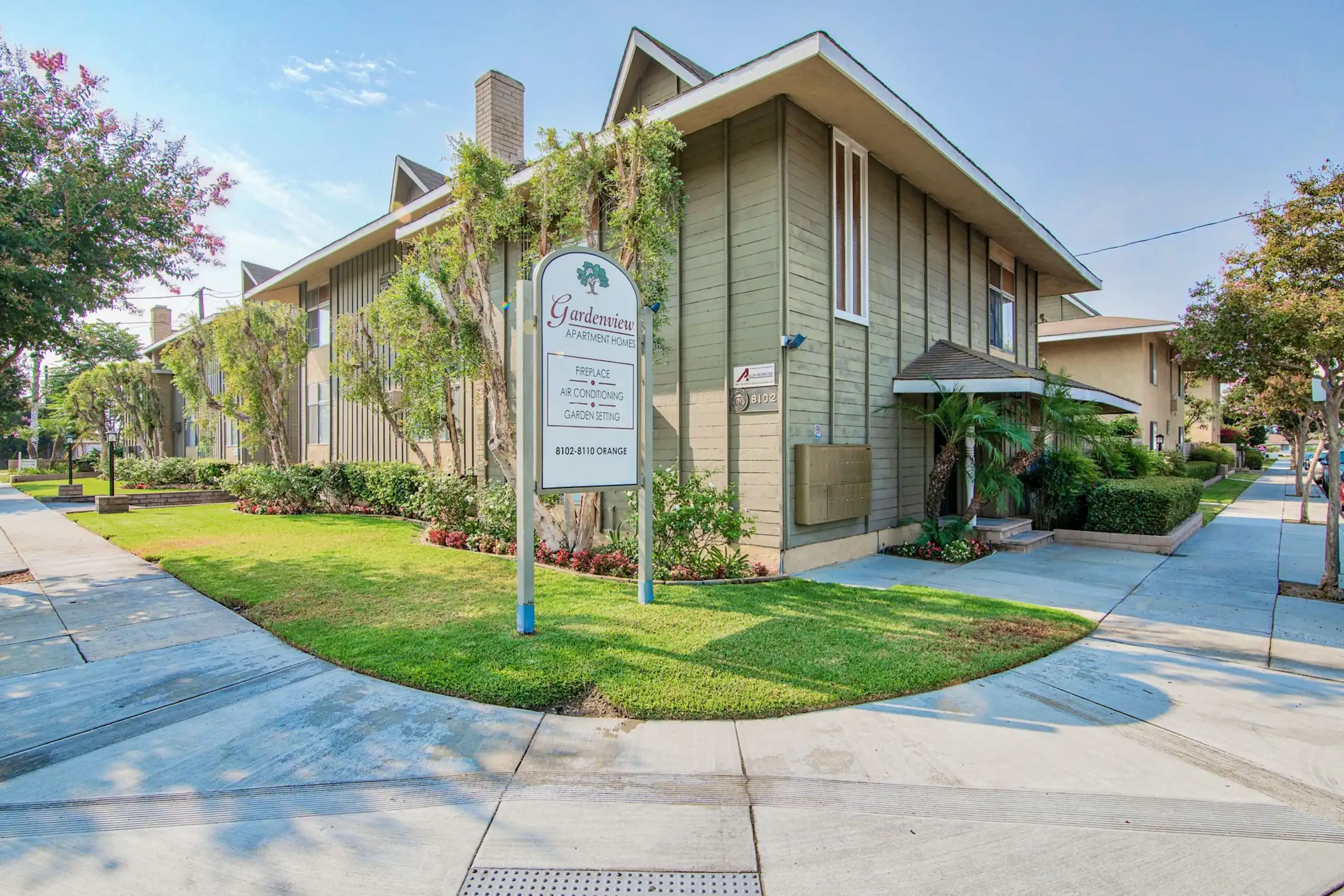 Gardenview Apartments 8102 Orange St 8110 Downey, CA Apartments for