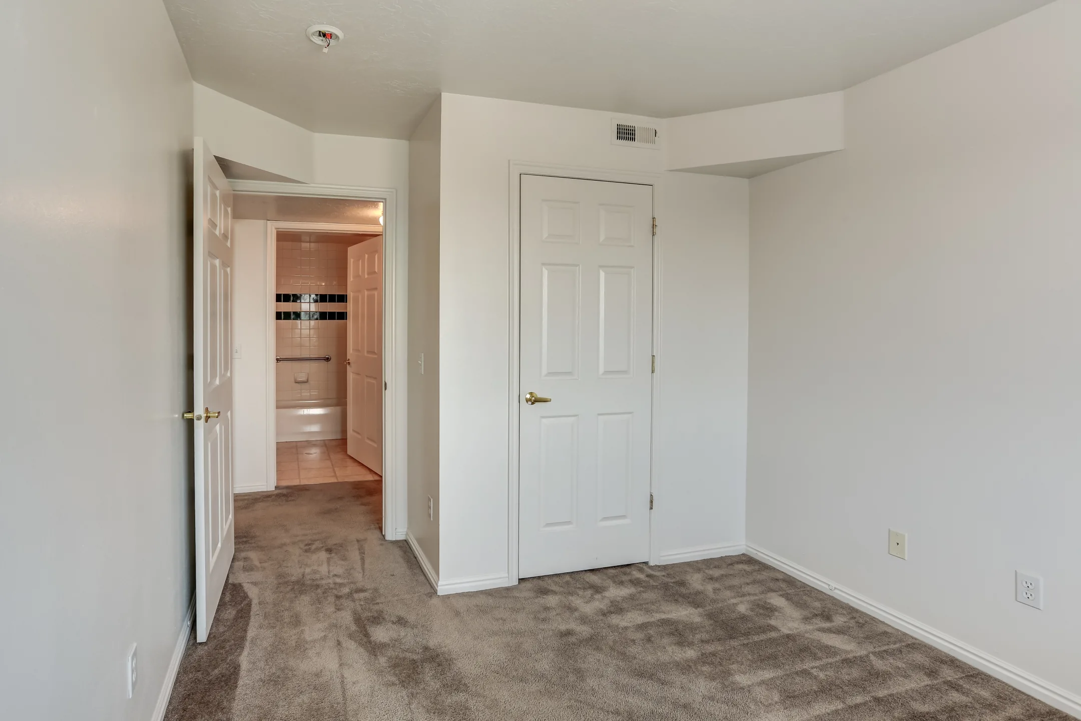 Bedroom - Compass Villa- Senior Living - Salt Lake City, UT