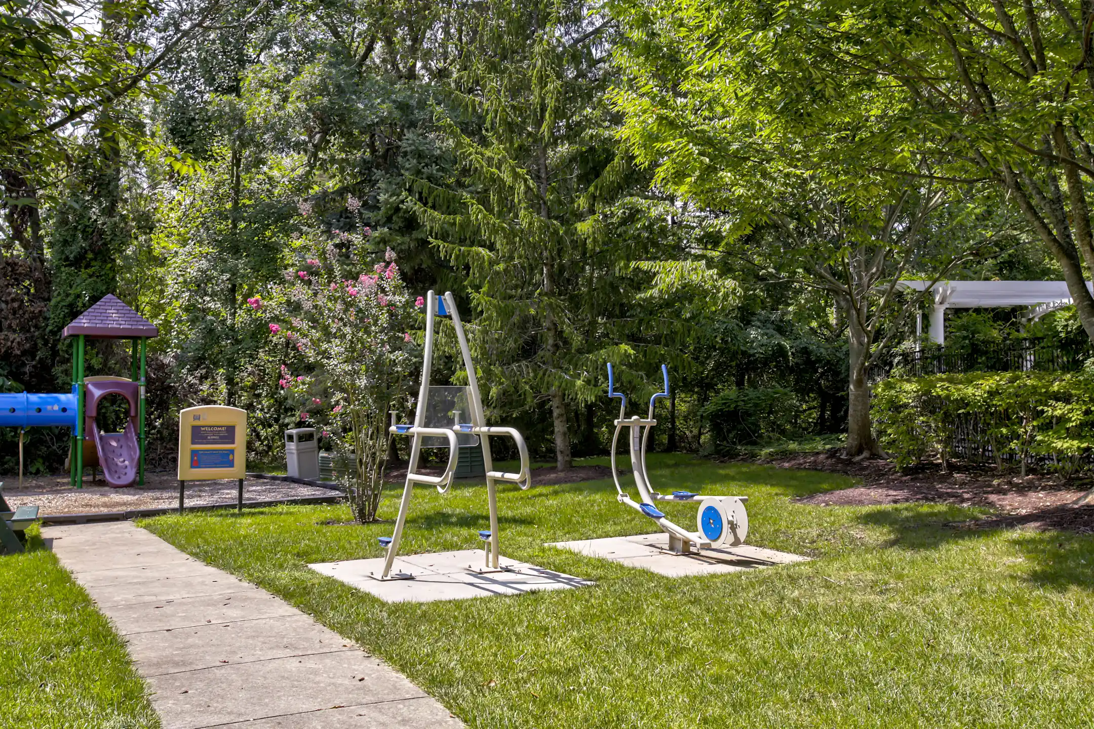 Broadlands Apartments 21799 Crescent Park Sq Broadlands, VA