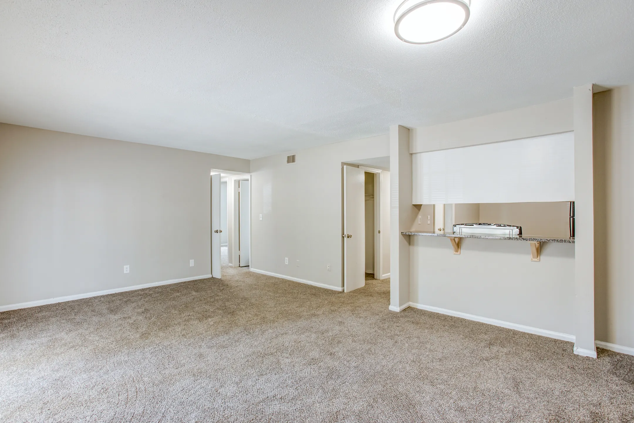 The Onyx at 67 Apartments Shawnee, KS 66203