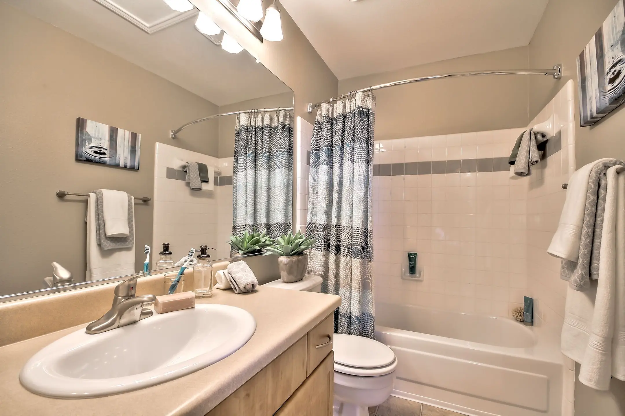 Rosemeade at Olympus Pointe Apartments Roseville, CA 95661