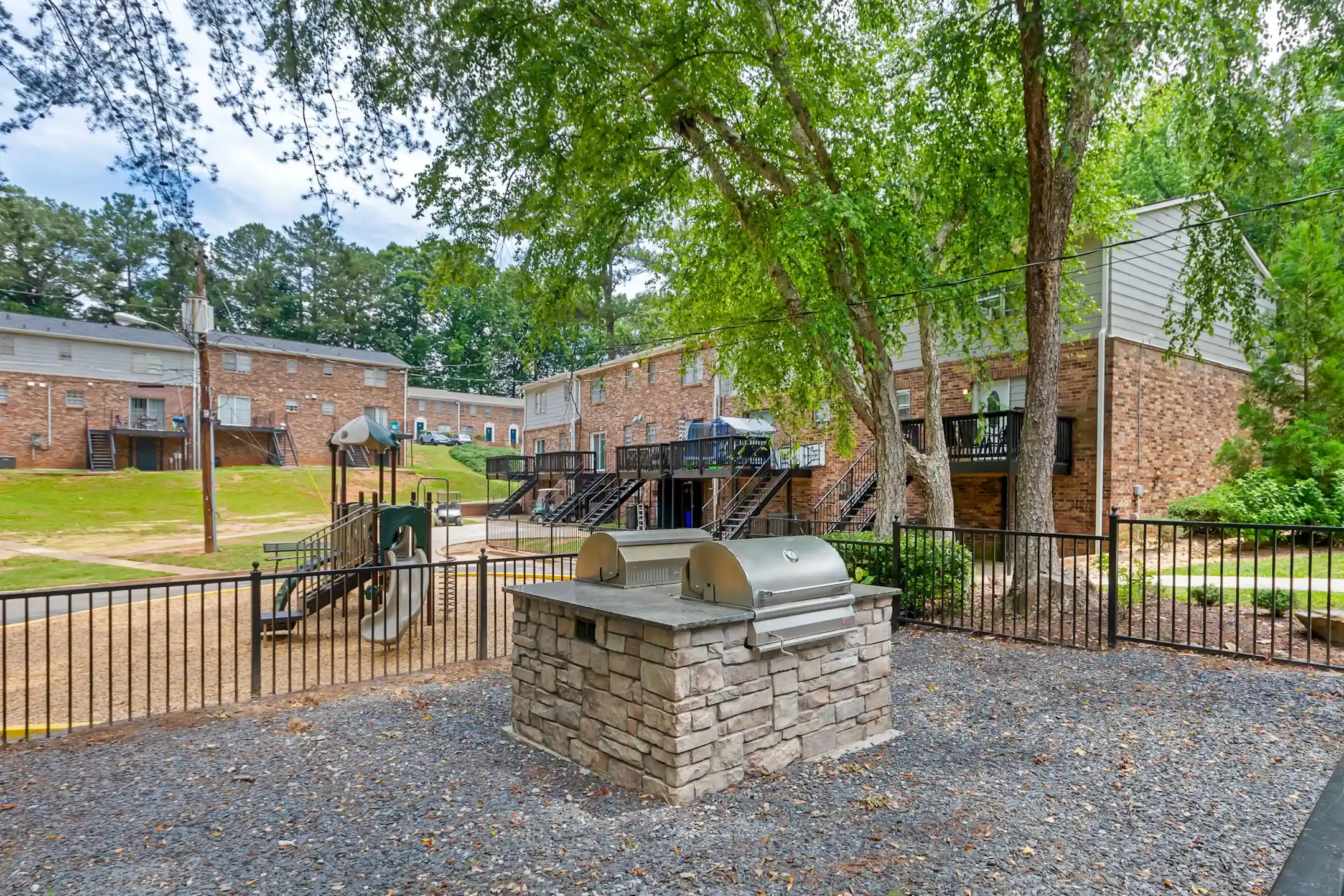Avery Townhomes Apartments College Park, GA 30337