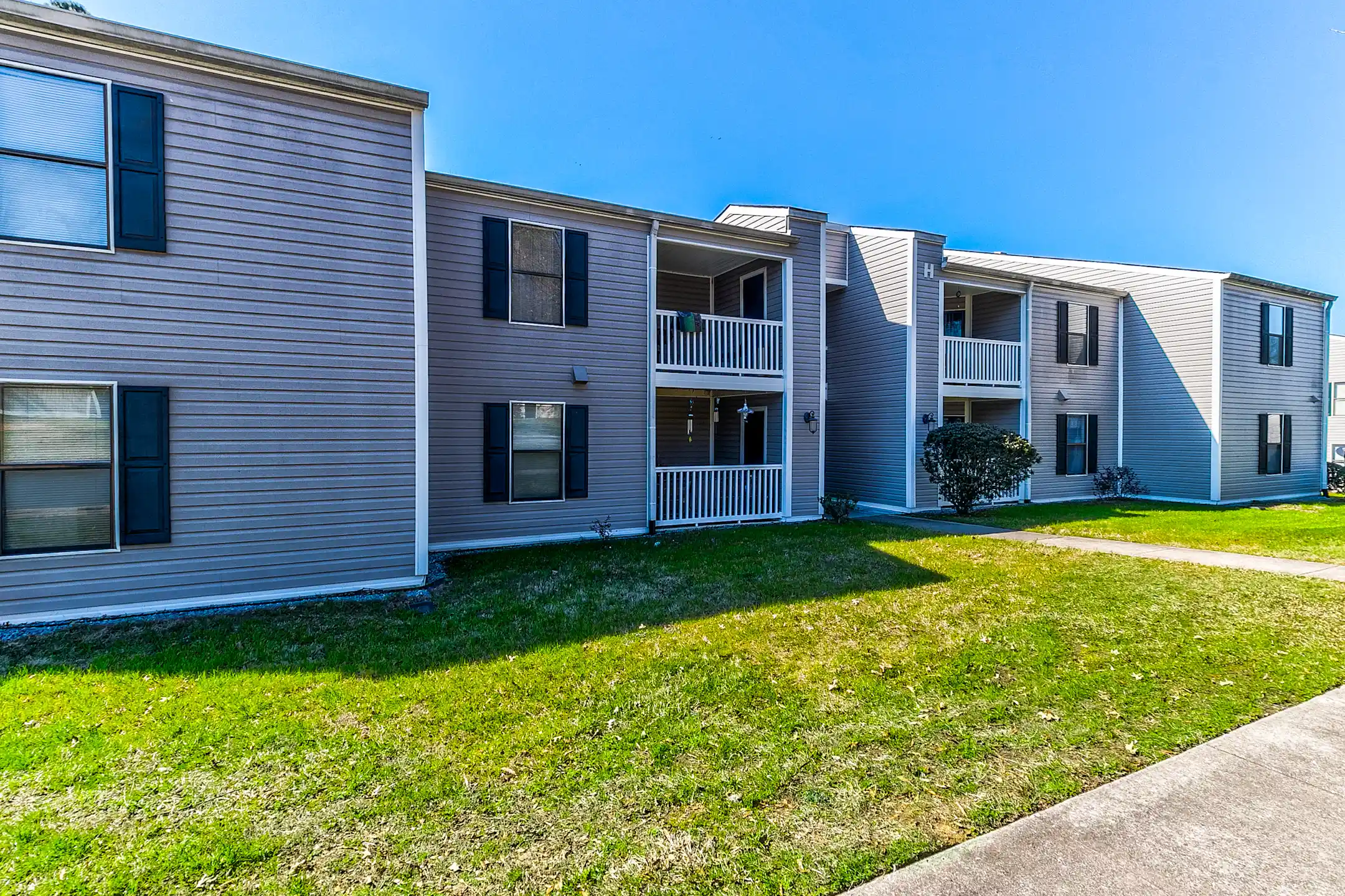 Pine Knoll Apartments Milledgeville, GA 31061